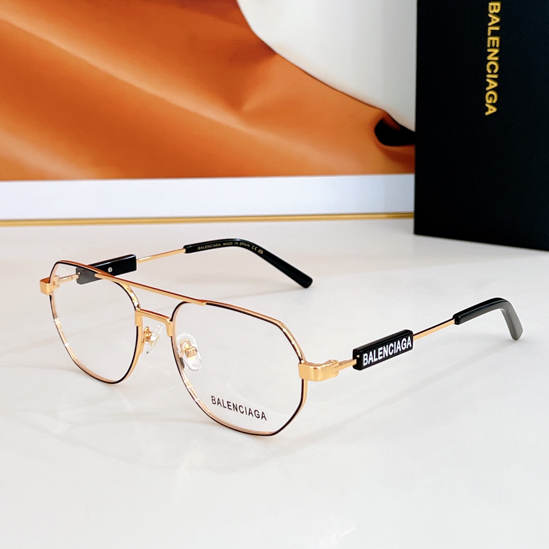  BALENCIAG*巴黎*世家
MODEL：BB0117O
SIZE：57口18-145
🔝🔝