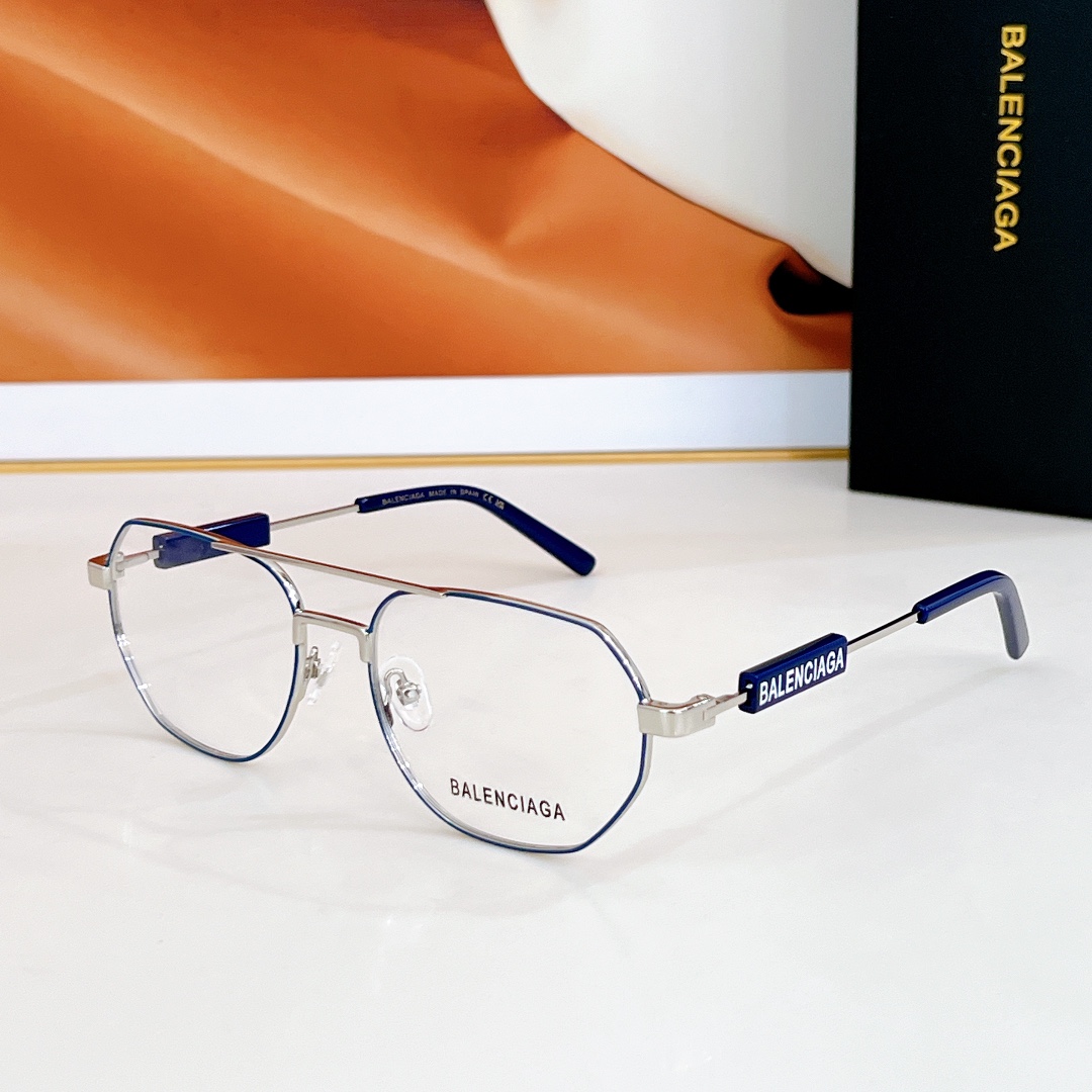  BALENCIAG*巴黎*世家
MODEL：BB0117O
SIZE：57口18-145
🔝🔝