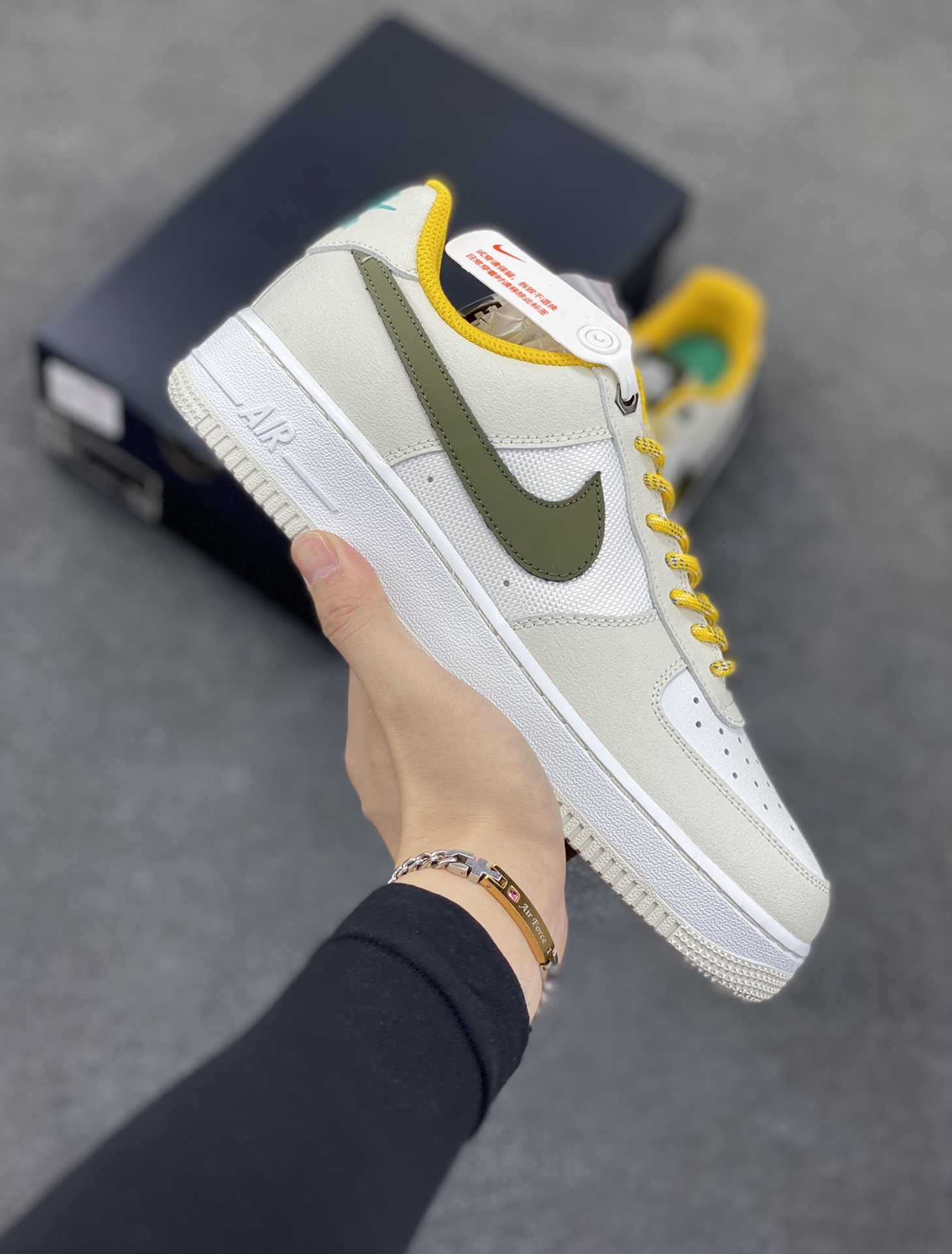 福利特价 NK Air Force 1 空军一号 米黄绿 原楦头原纸板 打造纯正空军版型#专注外贸渠道 全掌内置蜂窝气垫 #原盒配件 原厂中底钢印、拉帮完美 货号:FV3628-031 尺码:36 36.5 37.5 38 38.5 39 40 40.5 41 42 42.5 43 44 44.5 45-选品中心