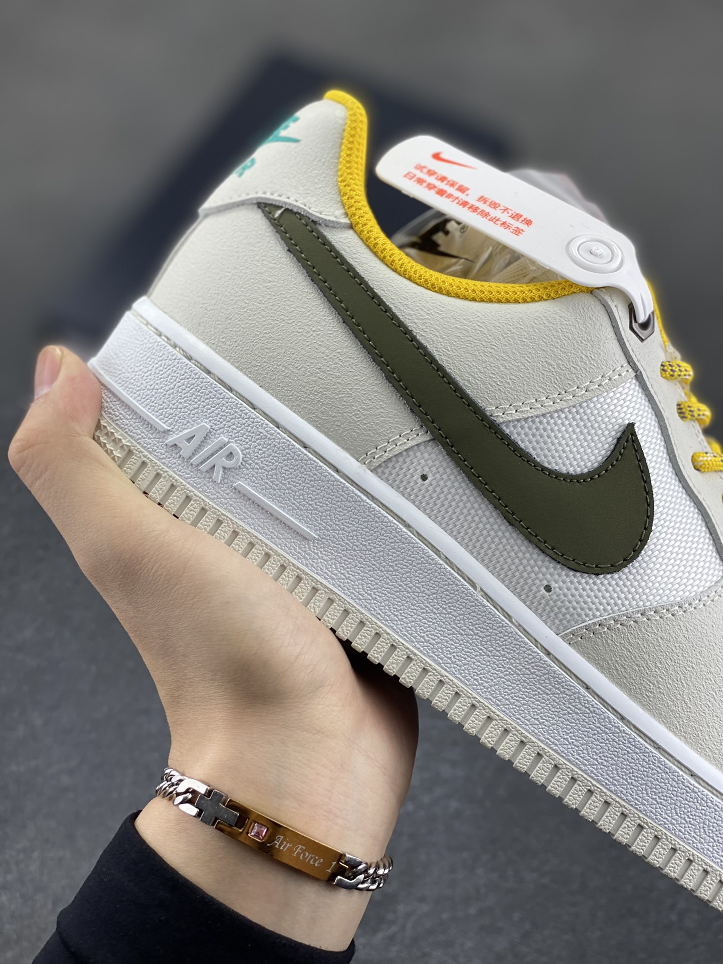 图片[6]-福利特价 NK Air Force 1 空军一号 米黄绿 原楦头原纸板 打造纯正空军版型#专注外贸渠道 全掌内置蜂窝气垫 #原盒配件 原厂中底钢印、拉帮完美 货号：FV3628-031 尺码：36 36.5 37.5 38 38.5 39 40 40.5 41 42 42.5 43 44 44.5 45-选品中心