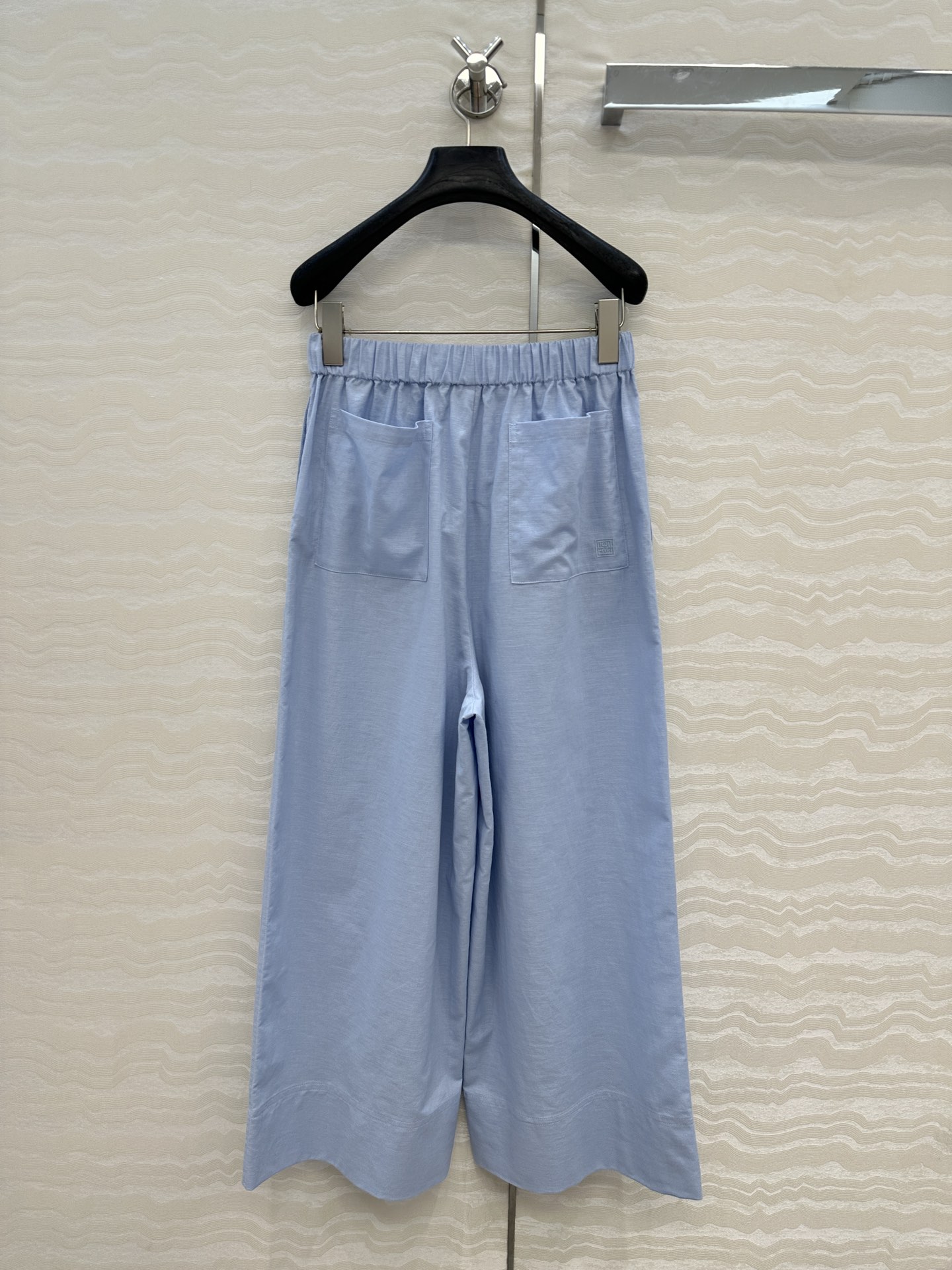 独家首发♥️原单品质TM*长期主义，老钱风松弛感穿搭❤️定型高比例亚麻棉直筒阔腿裤！极简主义风松紧腰设计