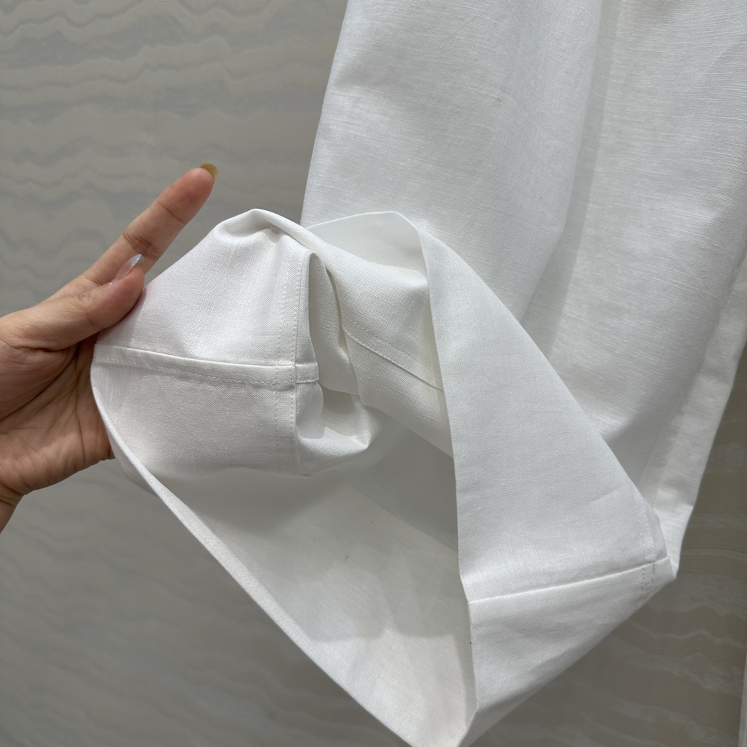 独家首发♥️原单品质TM*长期主义，老钱风松弛感穿搭❤️定型高比例亚麻棉直筒阔腿裤！极简主义风松紧腰设计