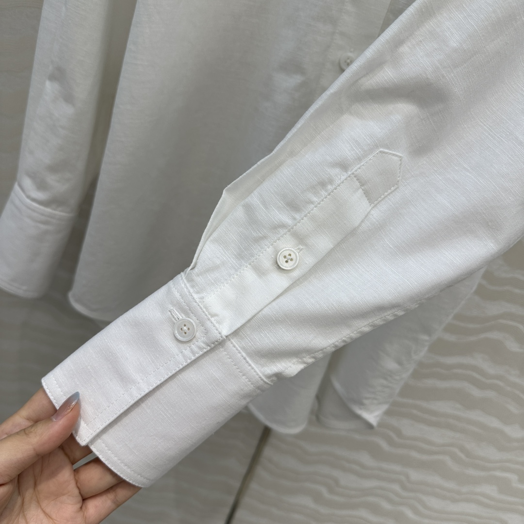 独家首发♥️原单品质TM*长期主义，老钱风松弛感穿搭❤️定型高比例亚麻棉大衬衫！极简主义风宽松版型设计随