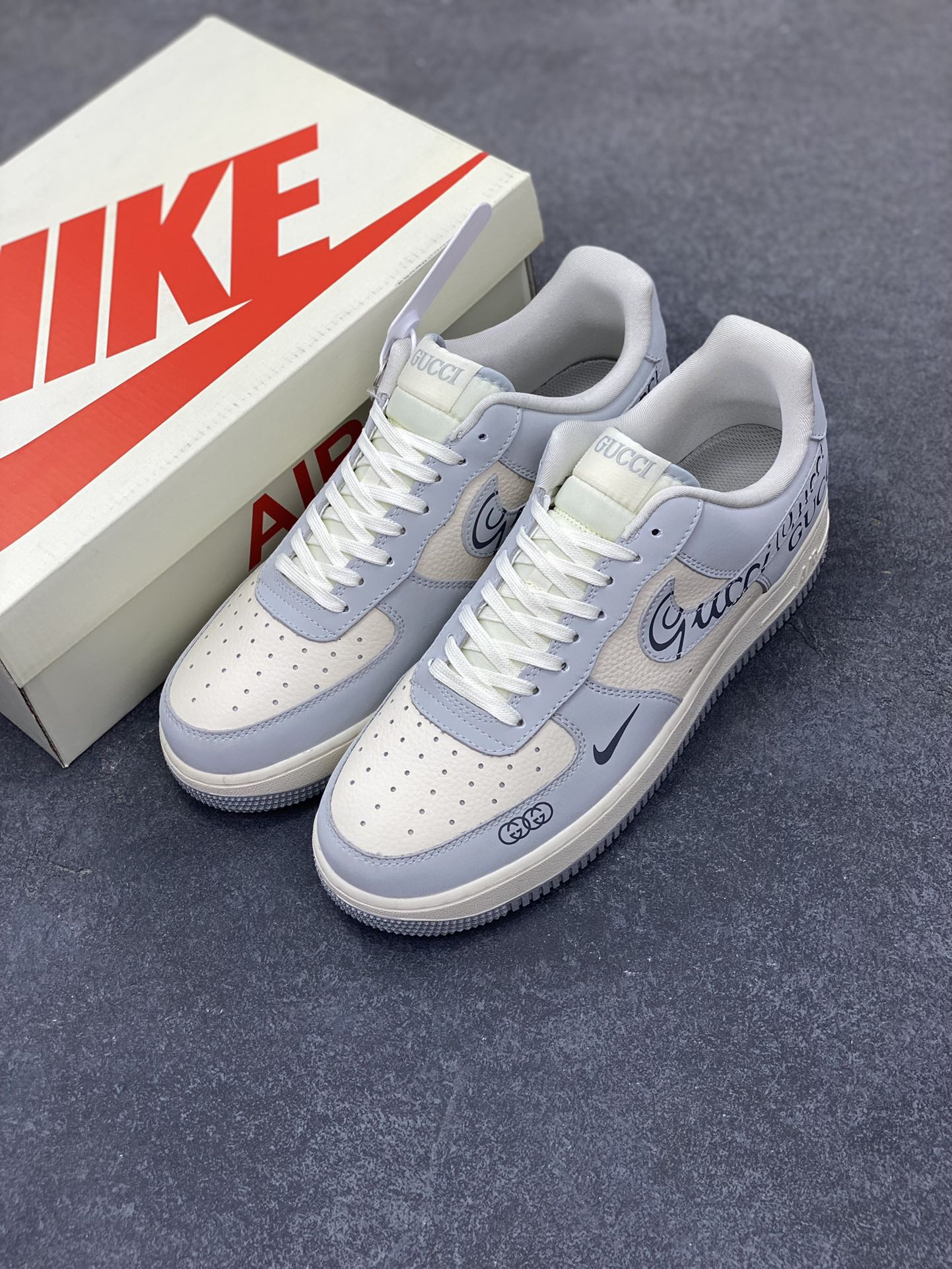 图片[8]-NIke Air Force 1 \’07 Low “古驰联名——火山灰”空军一号 低帮 运动鞋 休闲鞋 折边针车 工艺难度大 原楦头原纸板 原装鞋盒 定制五金配件 内置全掌气垫 原厂鞋底 货号：DF0188-050 尺码：36 36.5 37.5 38 38.5 39 40 40.5 41 42 42.5 43 44 44.5 45-选品中心