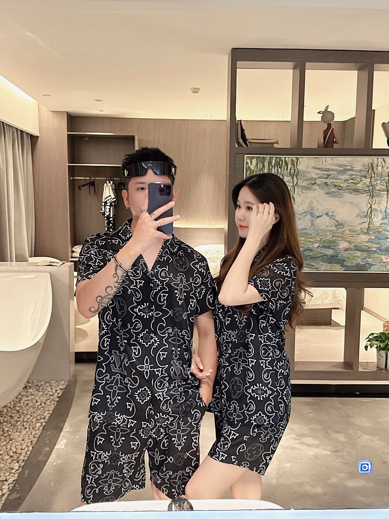 NO:513491,2025 L Home Home Clothing Haute Couture Korean Silk Fabric Skin-friendly and comfortable Couple Style M~XXXL,,louis vuitton,alexander wang198609092025 L家 家居服 高定韩国丝面料亲肤轻柔舒适 情侣款 M～XXXL,,louis vuitton,alexander wang,Men's clothing