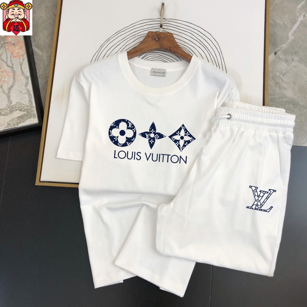 Louis Vuitton 品牌【LV路易威登】 2025新款男士短袖短裤套装 销售 市面高端版本 手感细腻柔软 让你穿着更加舒适 立体裁剪版型超赞 尺码:M-5XL下单请报身高体重