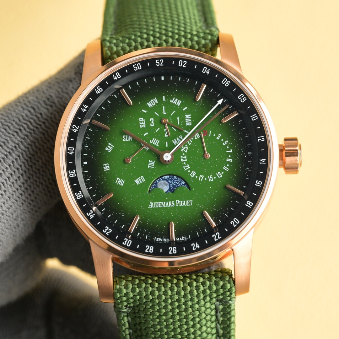 NO:338722,White Gold AP Audemars Piguet CODE11.59 series 26394 men's watch!  Perfect and personal experience!  1 diameter 41MM!  The surface glass is made of crystal sapphire glass. 2 is equipped with a custom version of Caliber5134 movement. 3 calendar, week, month, moon and other functions are true. The strap is made of imported Italian calfskin and canvas belts to choose from!  The case of 316L stainless steel is made of CNC, and the entire case is highly accurate, and the density is consistent with the original!  4 The overall literals are perfectly presented in the original color!  5-shell cover with a three-piece set of ring-parting mouth, shell and bottom cover, the overall angle perfectly reflects the wire drawing process, and the fusion of quality and beauty!  ,audemars,cowhide19860909白 金 AP爱彼CODE11.59系列26394男士腕表！完美与个性的体验！ 1直径41MM！表面玻璃采用水晶蓝宝石玻璃. 2搭载定制版Caliber5134机芯 3日历,星期,月份,月相等一切功能均为真功能可正常使用.表带采用进口意大利小牛皮以及帆布皮带可选！ 3表壳采用316L精钢材质,整壳CNC高精准处理,密度与原装吻合！ 4字面整体按照原装颜色完美呈现！ 5壳套分圈口.壳.底盖三件套,整体角度完美体现拉丝工艺,品质与美的融合！,,audemars,cowhide,Watch