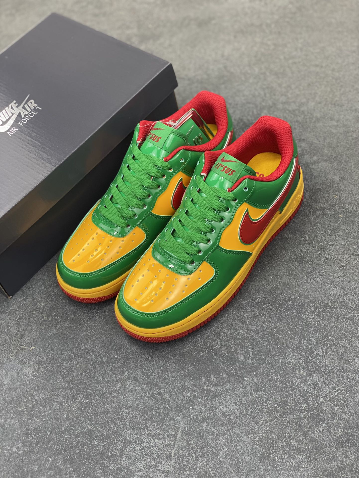 图片[8]-Nike Air Force 1 Low 空军一号低帮百搭休闲运动板鞋。柔软、弹性十足的缓震性能和出色的中底设计，横跨复古与现代的外型结合，造就出风靡全球三十多年的Force 1，直到今天还深受青睐。 货号：IH4383-300 尺码：36 36.5 37.5 38 38.5 39 40 40.5 41 42 42.5 43 44 44.5 45-选品中心