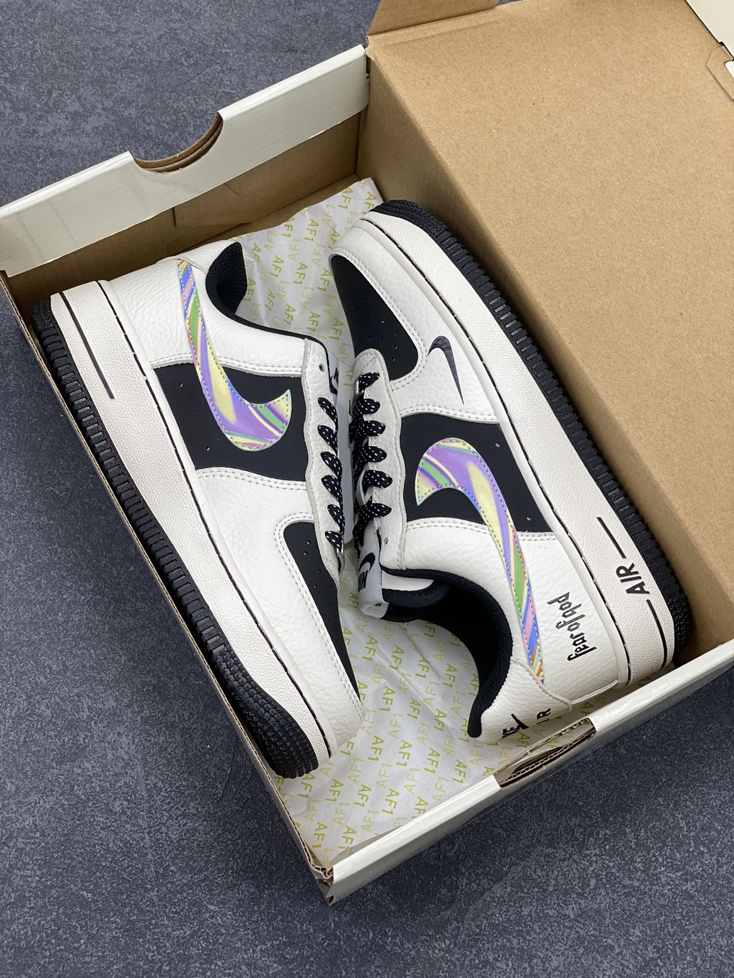 图片[9]-NIke Air Force 1 \’07 Low FOD联名-白灰七彩勾 空军一号低帮 运动鞋 休闲鞋 折边针车 工艺难度大 原楦头原纸板 原装鞋盒 定制五金配件 内置全掌气垫 原厂鞋底 货号：LW9279-011 尺码：36 36.5 37.5 38 38.5 39 40 40.5 41 42 42.5 43 44 44.5 45-选品中心