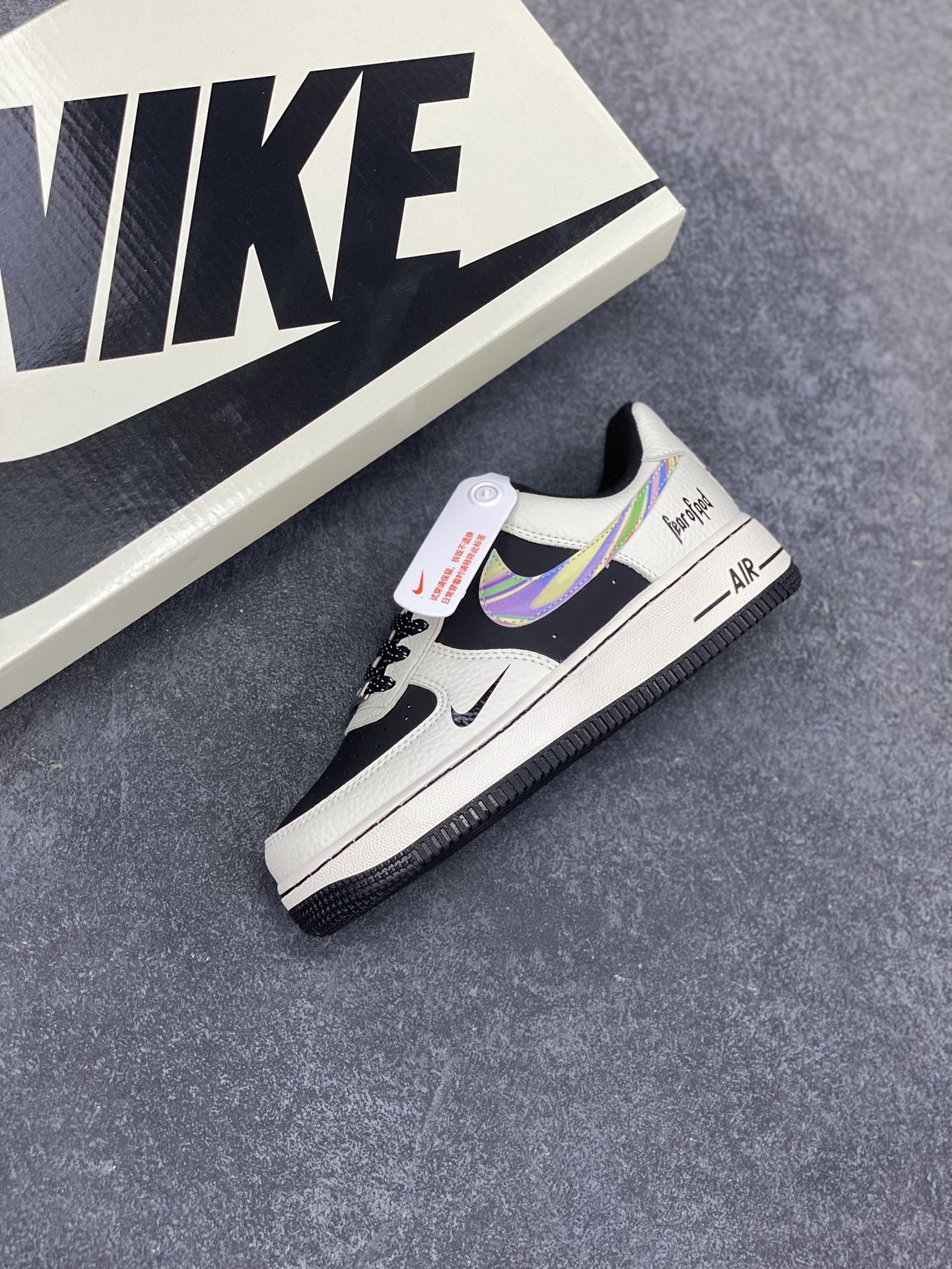 图片[7]-NIke Air Force 1 \’07 Low FOD联名-白灰七彩勾 空军一号低帮 运动鞋 休闲鞋 折边针车 工艺难度大 原楦头原纸板 原装鞋盒 定制五金配件 内置全掌气垫 原厂鞋底 货号：LW9279-011 尺码：36 36.5 37.5 38 38.5 39 40 40.5 41 42 42.5 43 44 44.5 45-选品中心