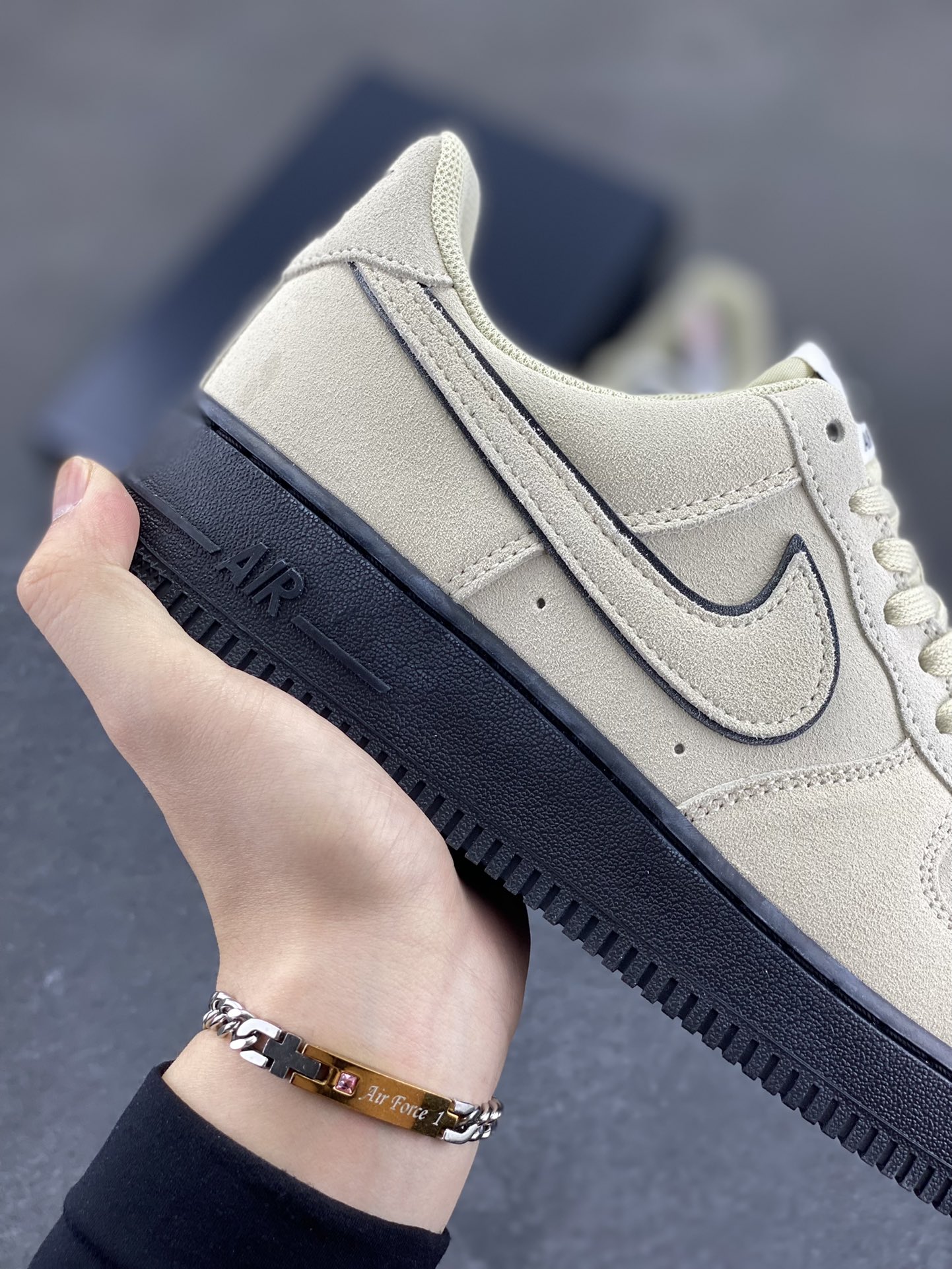 图片[6]-Nike Air Force 1 Low 浅棕 原楦头原纸板 打造纯正空军版型 专注外贸渠道 全掌内置蜂窝气垫 原盒配件 原厂中底钢印、拉帮完美 货号：HQ1966-200 尺码：36 36.5 37.5 38 38.5 39 40 40.5 41 42 42.5 43 44 44.5 45-选品中心