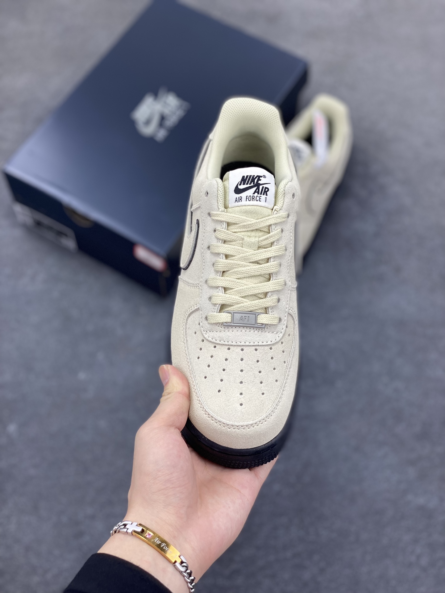 图片[2]-Nike Air Force 1 Low 浅棕 原楦头原纸板 打造纯正空军版型 专注外贸渠道 全掌内置蜂窝气垫 原盒配件 原厂中底钢印、拉帮完美 货号：HQ1966-200 尺码：36 36.5 37.5 38 38.5 39 40 40.5 41 42 42.5 43 44 44.5 45-选品中心
