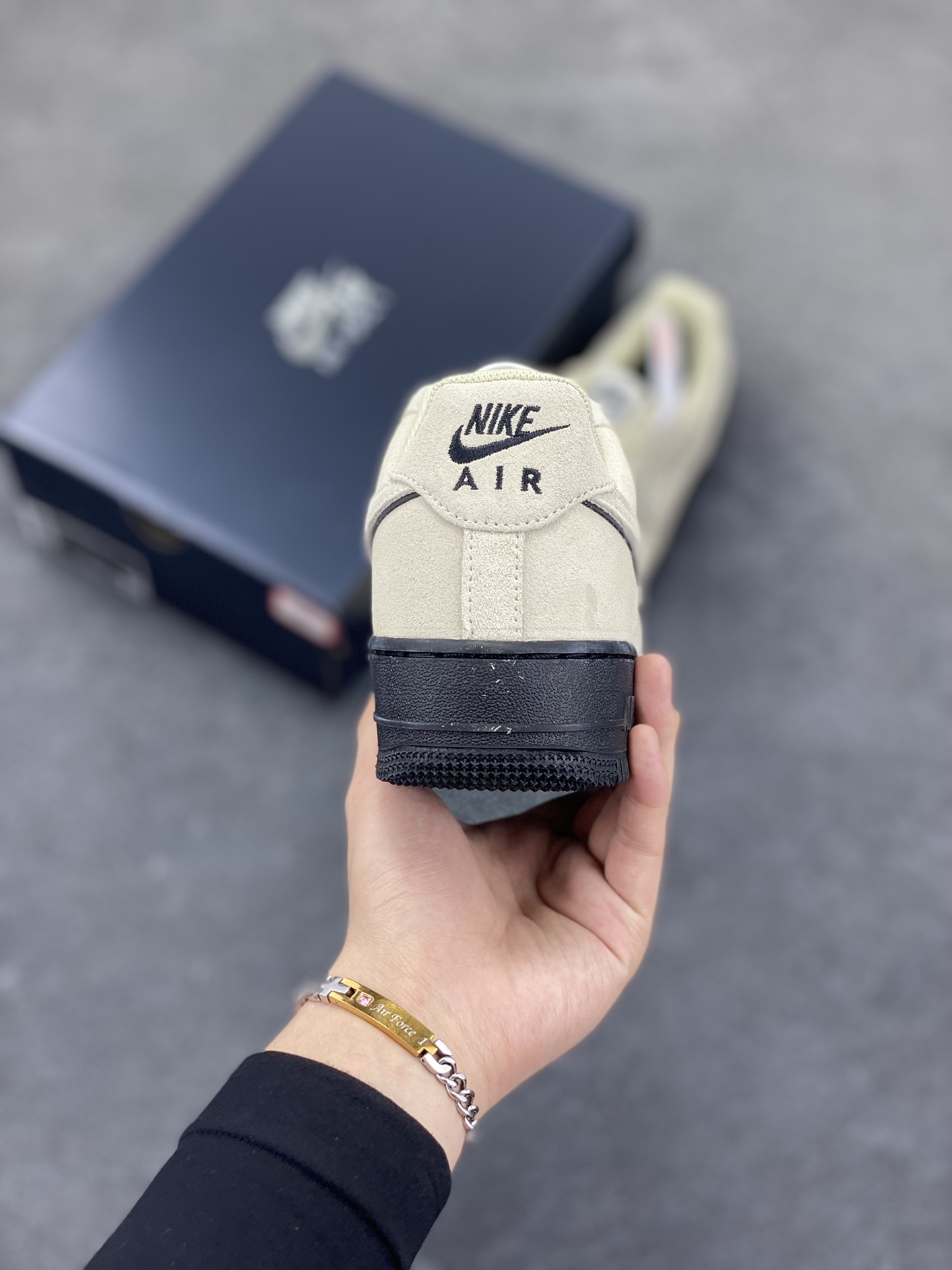 图片[4]-Nike Air Force 1 Low 浅棕 原楦头原纸板 打造纯正空军版型 专注外贸渠道 全掌内置蜂窝气垫 原盒配件 原厂中底钢印、拉帮完美 货号：HQ1966-200 尺码：36 36.5 37.5 38 38.5 39 40 40.5 41 42 42.5 43 44 44.5 45-选品中心