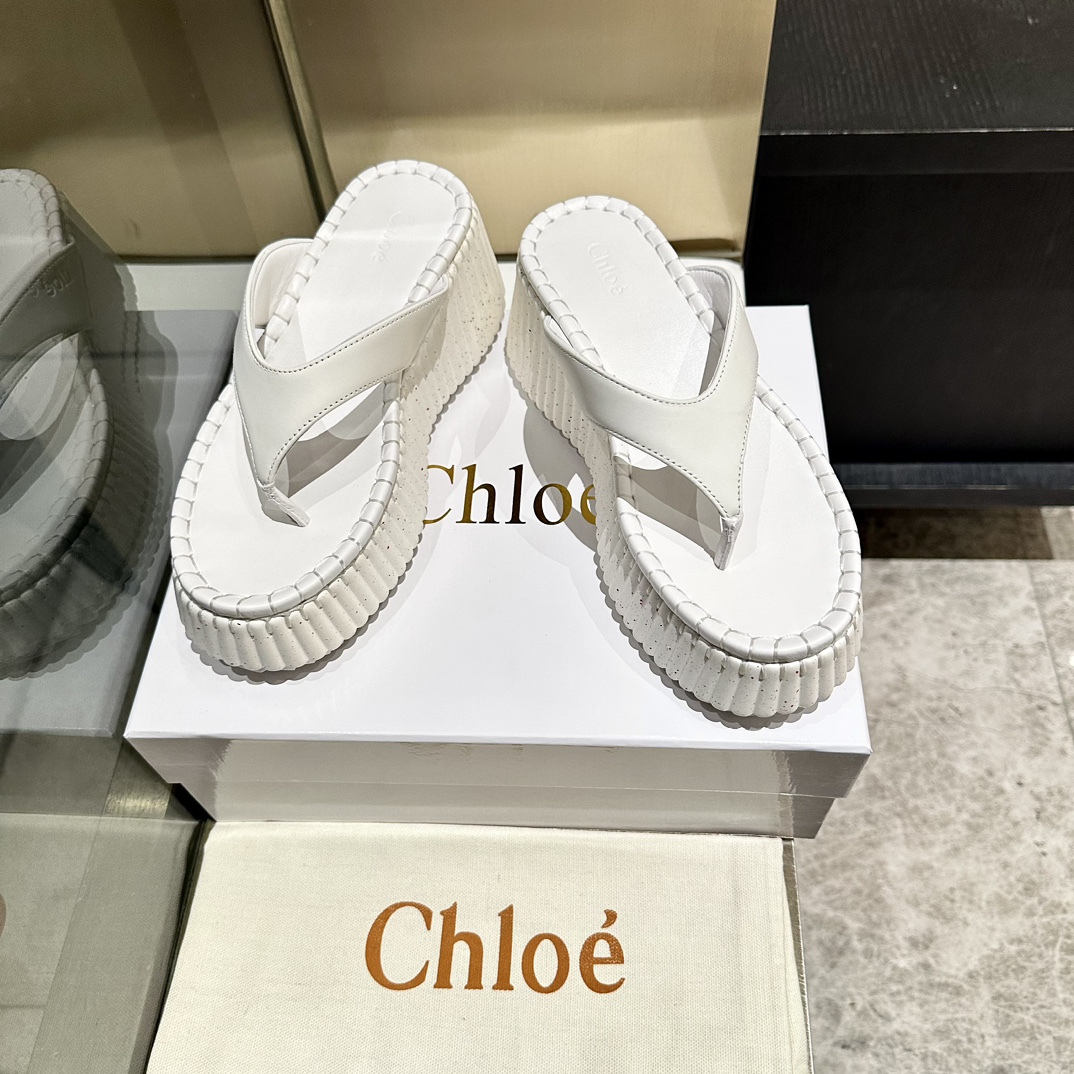 “Exclusive Factory Price: Upgraded Alien-Penetrating Shoes by Chloe”