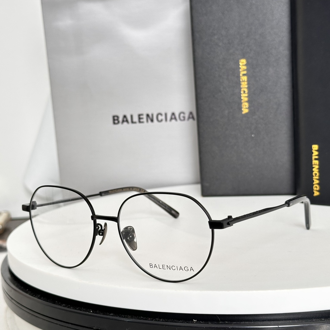  ‼️BALENCIAG*巴黎*世家⚜️⚜️⚜️MODEL：BB0168O ⚜️⚜️SIZE：56口17