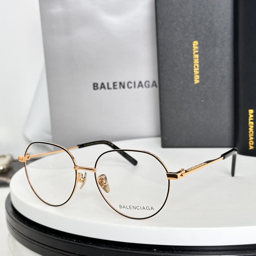  ‼️BALENCIAG*巴黎*世家⚜️⚜️⚜️MODEL：BB0168O ⚜️⚜️SIZE：56口17