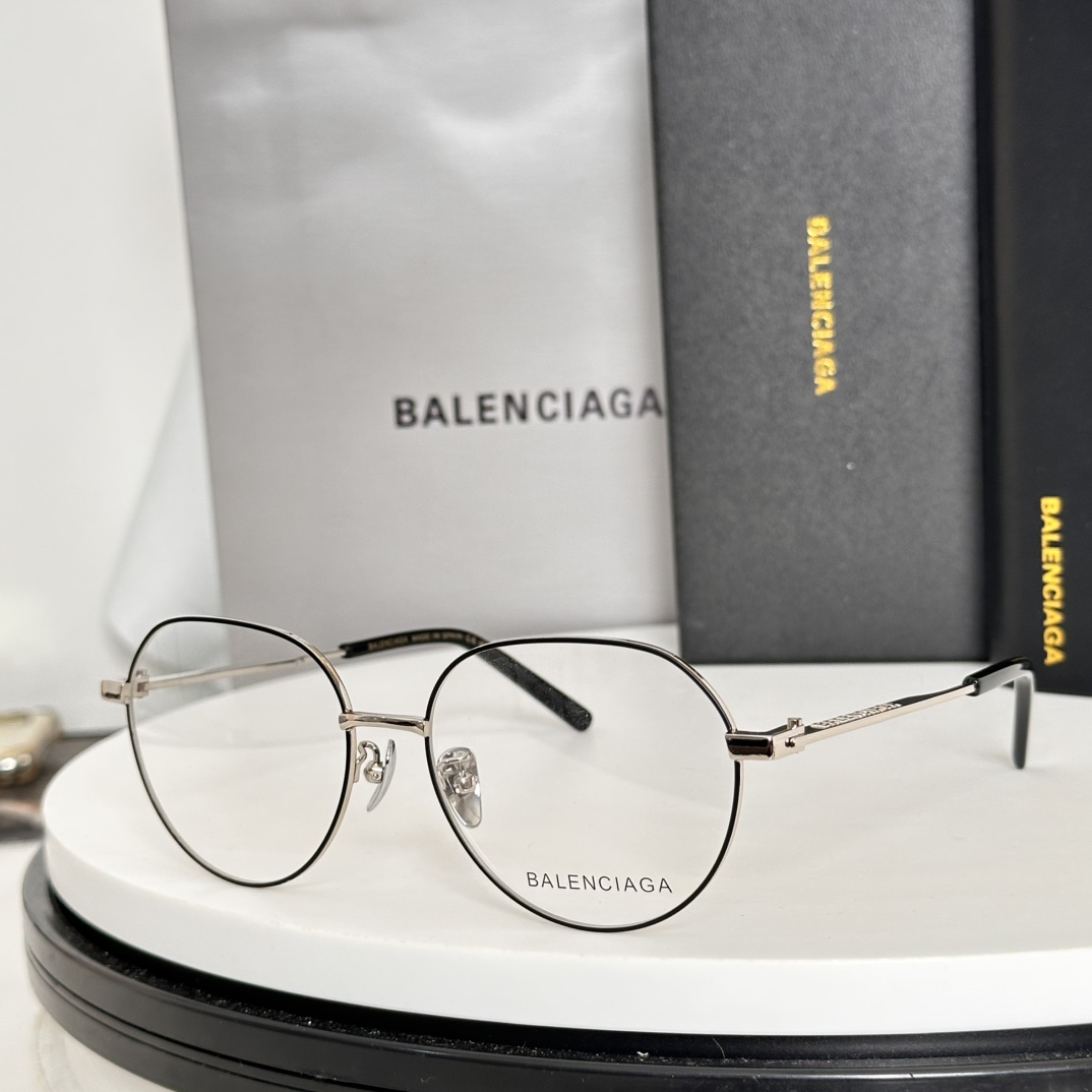  ‼️BALENCIAG*巴黎*世家⚜️⚜️⚜️MODEL：BB0168O ⚜️⚜️SIZE：56口17