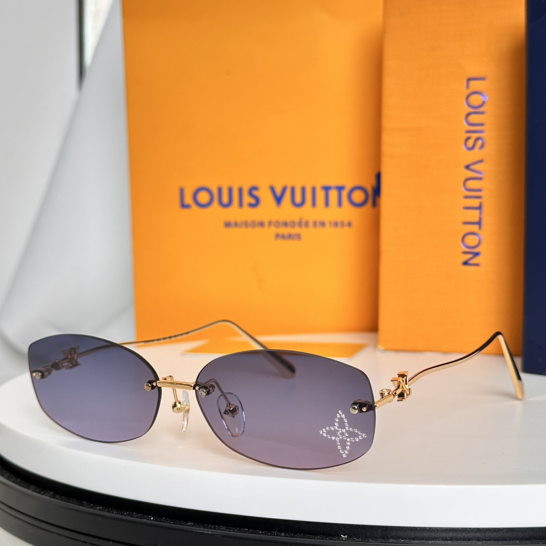  ‼️LOUIS VUITTO*镜片上花卉细节钻石
和 镜腿醒目标注金属LV标识
MODELZ2803U