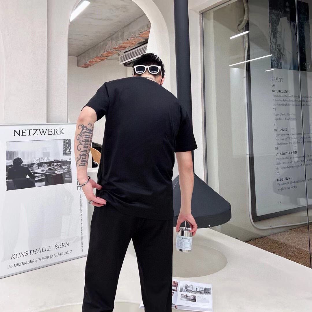 Saint Laurent YSL圣罗兰 (胖子福音) 2025 世界知名奢侈品牌