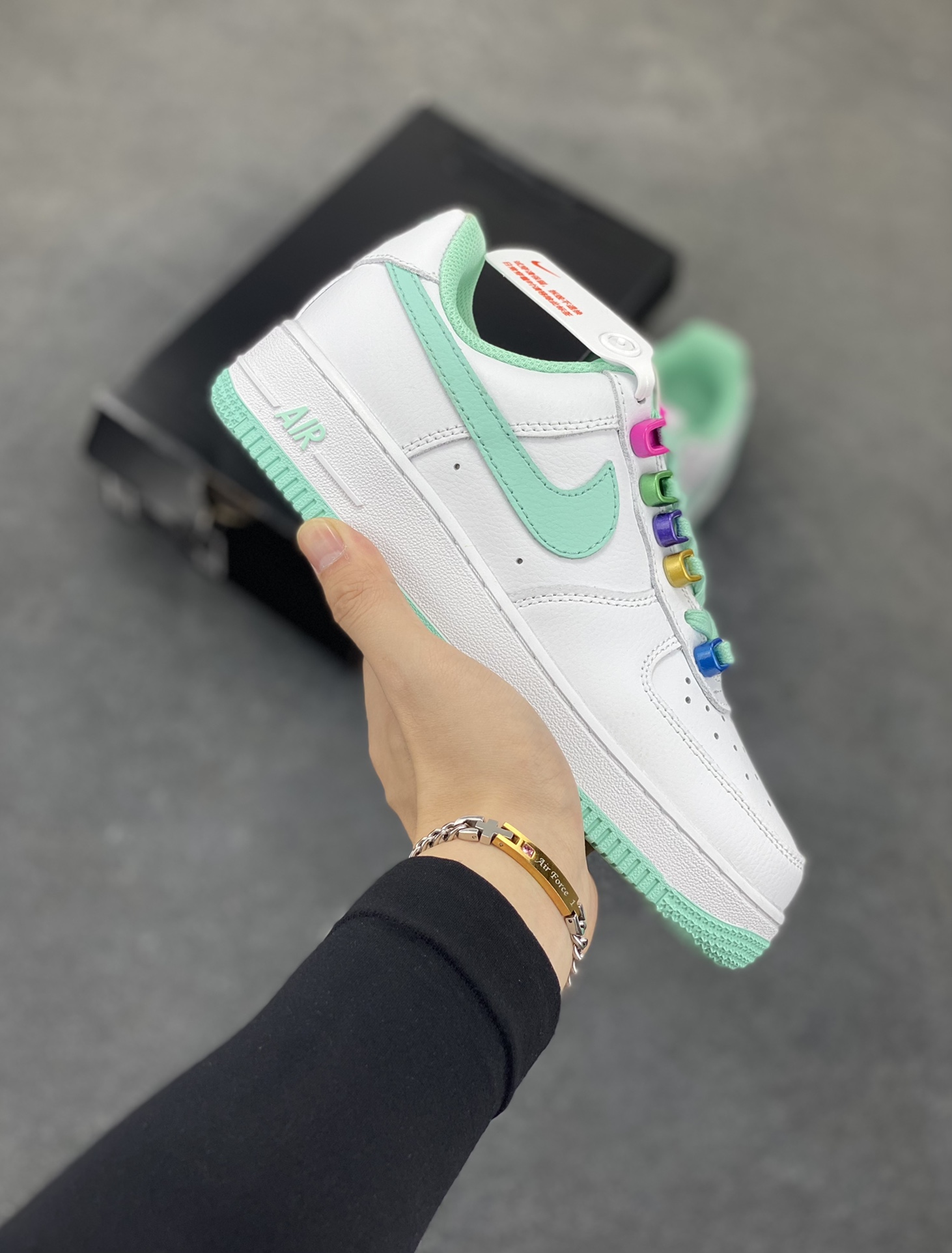 NIke Air Force 1 \’07 Low “五彩缤纷”空军一号 低帮 运动鞋 休闲鞋 折边针车 工艺难度大 原楦头原纸板 原装鞋盒 定制五金配件 内置全掌气垫 原厂鞋底 货号:DH7561-107 尺码:36 36.5 37.5 38 38.5 39 40 (无男码)-选品中心