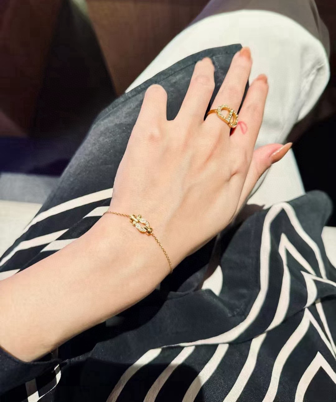 Luxury Fred Ferred Mini-Cheeks Featuring High-End Custom Design and Premium Materials - 图片 3