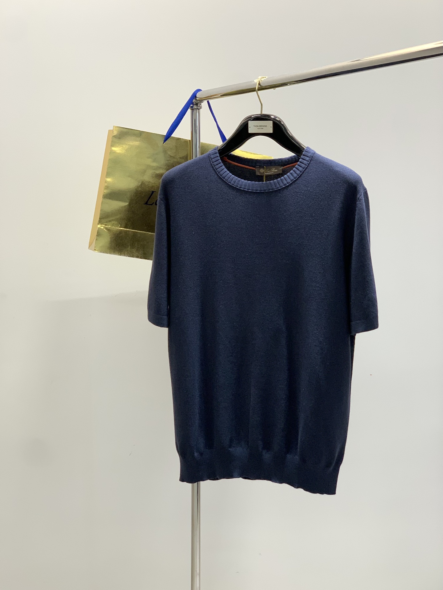 ，lp。(Loro Piana )，2025夏季最新品，专柜同步有售，原单狠货，时尚休闲圆领短针织袖T恤
