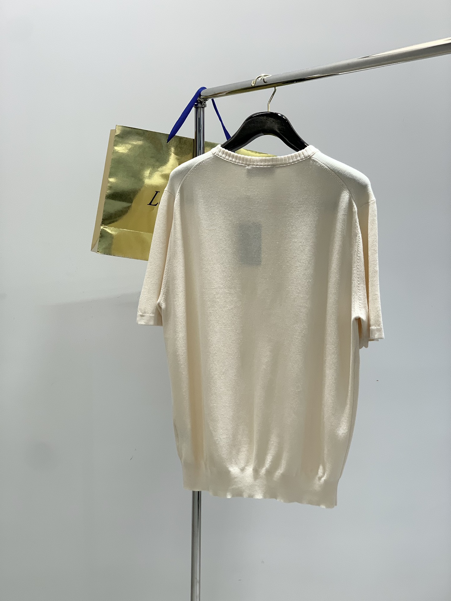 ，lp。(Loro Piana )，2025夏季最新品，专柜同步有售，原单狠货，时尚休闲圆领短针织袖T恤