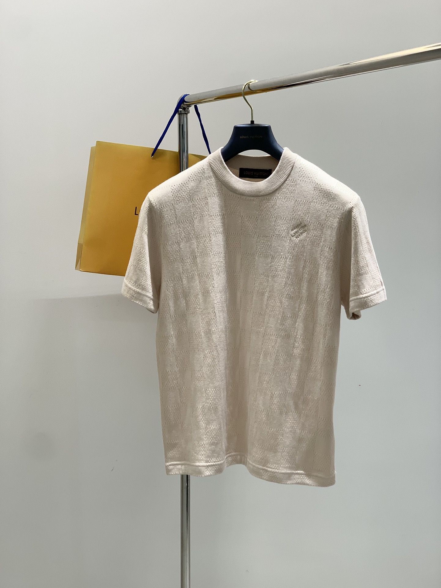 ，LouisVuitton 路易威登，2025夏季最新款，专柜同步有售，原单狠货，时尚休闲圆领短袖T恤，