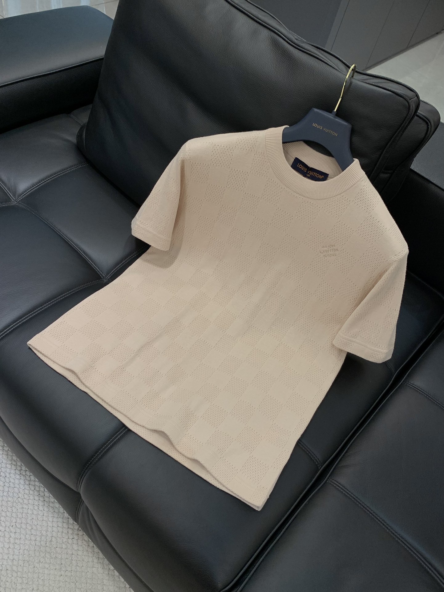 ，LouisVuitton 路易威登，2025夏季最新款，专柜同步有售，原单狠货，时尚休闲圆领短袖T恤，
