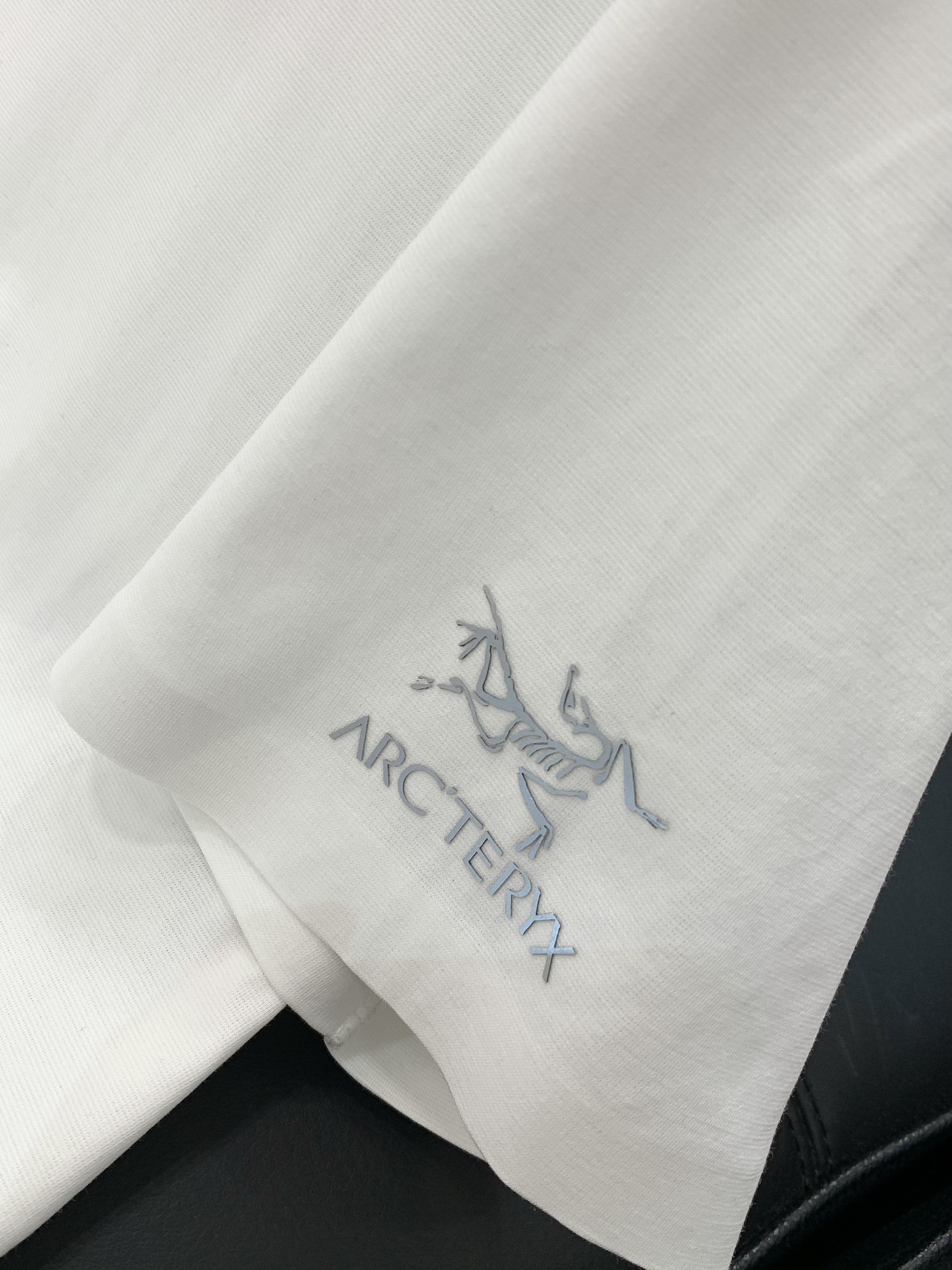 ，ARCTERYX 始祖鸟，2025夏季AW新品，时尚休闲圆领短袖T恤，专柜同步有售，原单狠货，进口原版