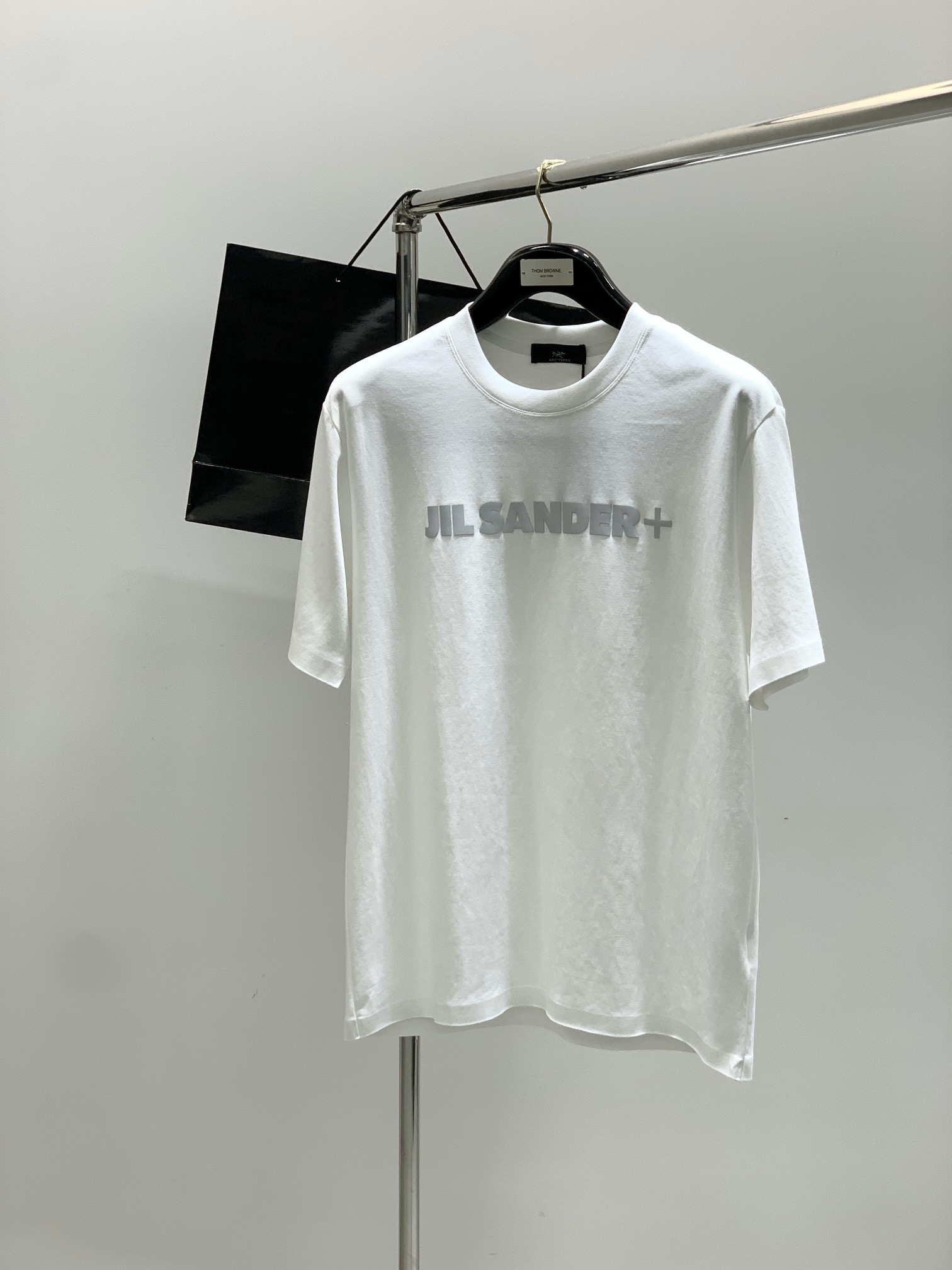 ，ARCTERYX 始祖鸟，2025夏季AW新品，时尚休闲圆领短袖T恤，专柜同步有售，原单狠货，进口原版