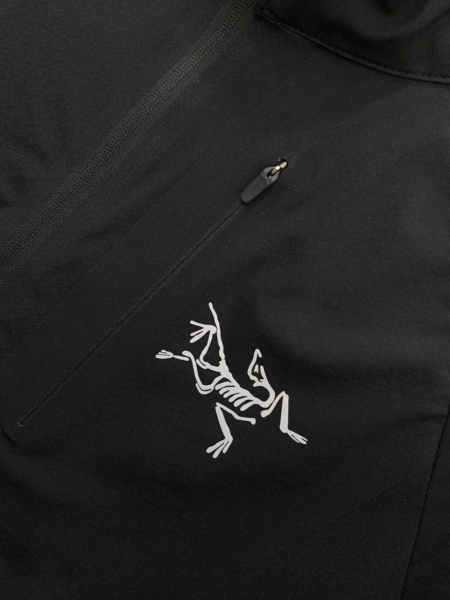 ，ARCTERYX 始祖鸟，2025夏季AW新品，时尚休闲圆领短袖T恤，专柜同步有售，原单狠货，进口原版