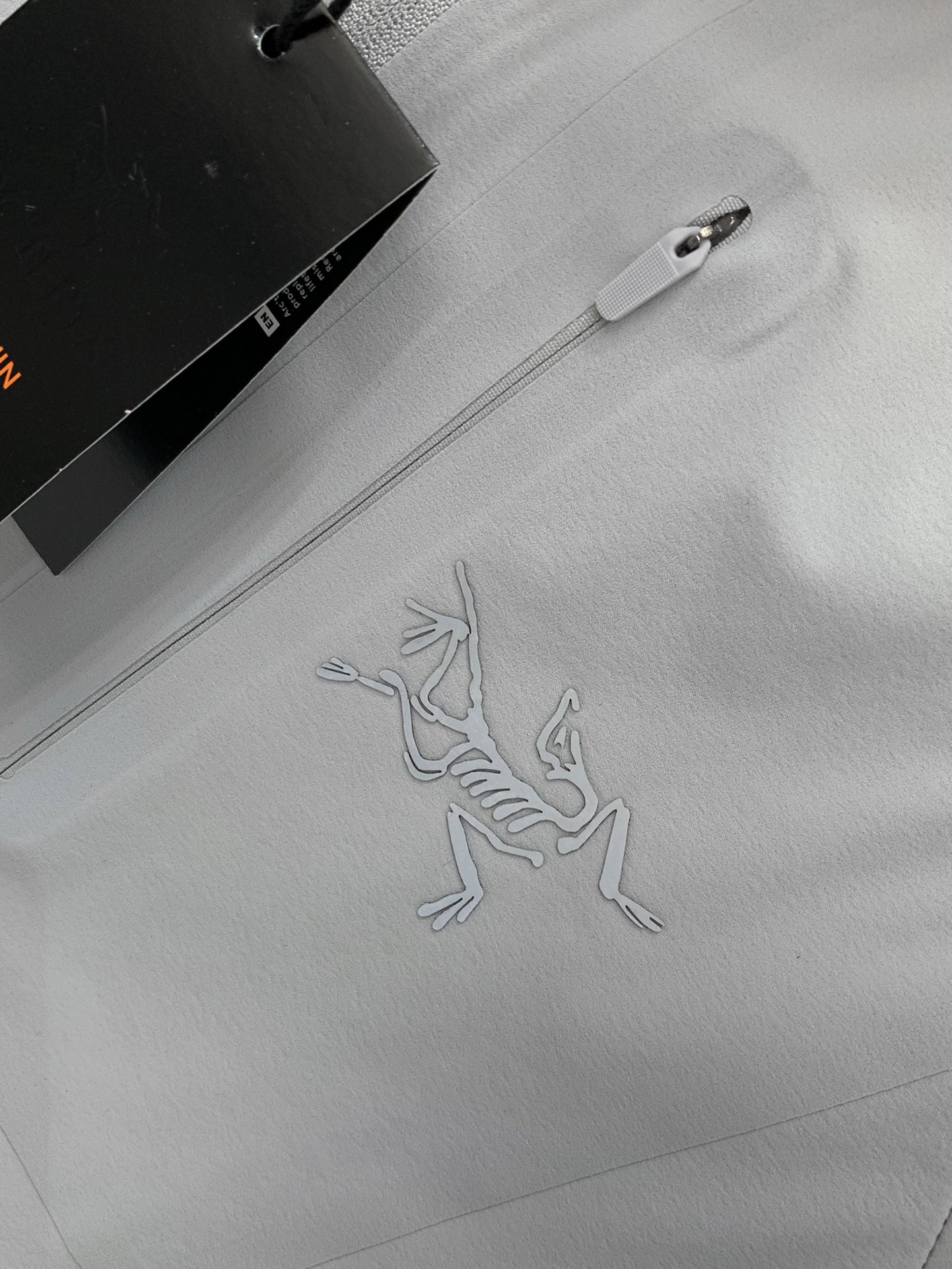 ，ARCTERYX 始祖鸟，2025夏季AW新品，时尚休闲圆领短袖T恤，专柜同步有售，原单狠货，进口原版