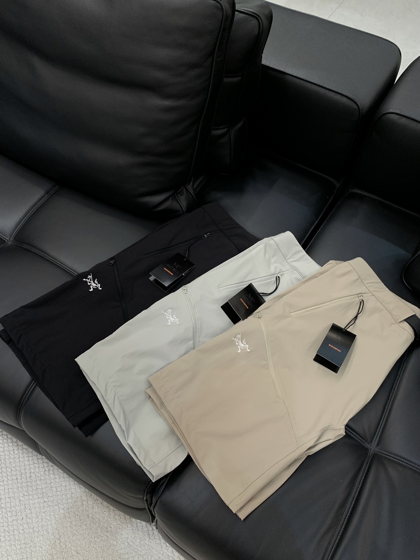 ，ARCTERYX 始祖鸟，2025夏季新品，时尚休闲短裤，专柜同步有售，原单狠货，采用进口原版面料，顶