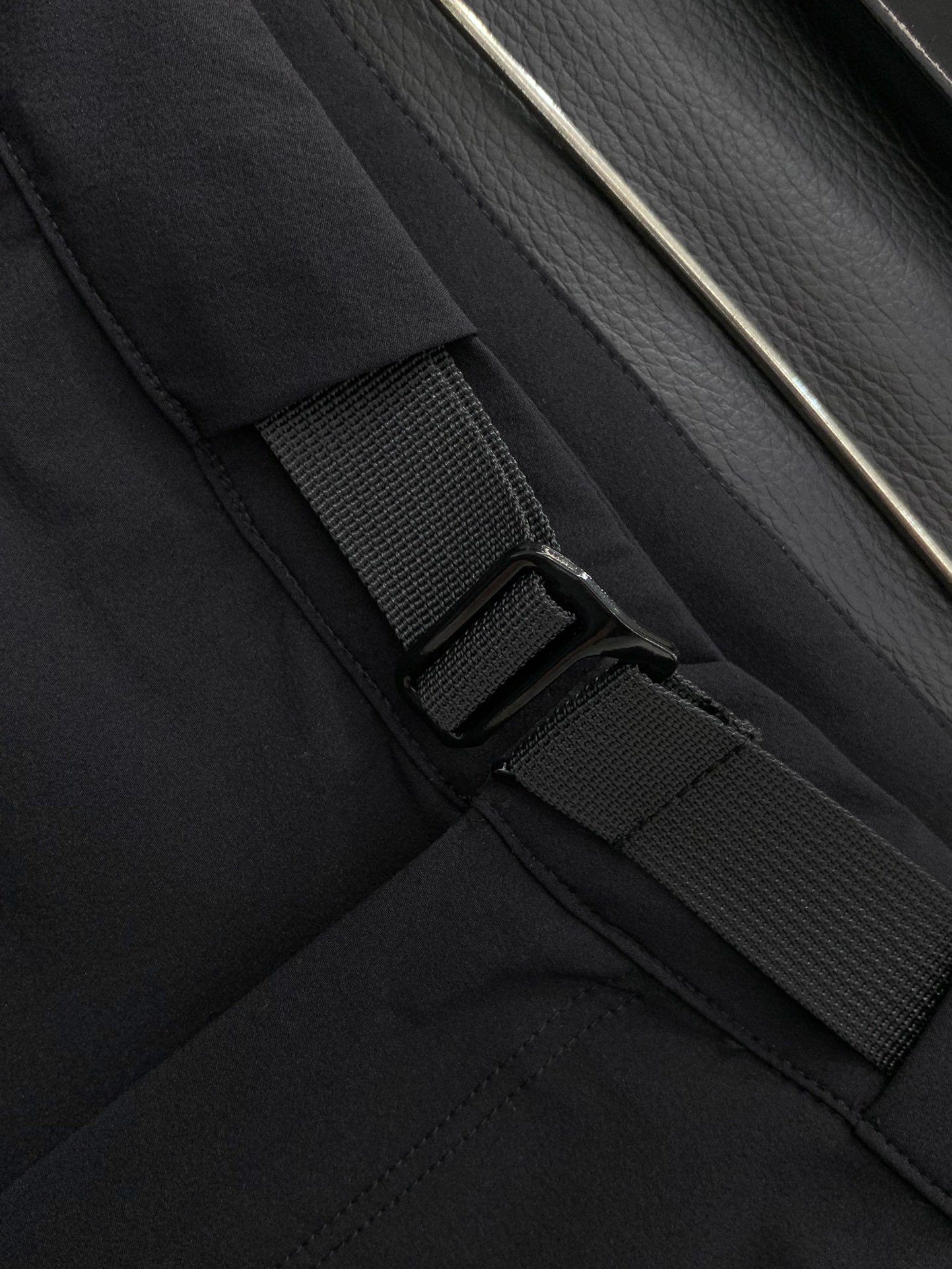 ，ARCTERYX 始祖鸟，2025夏季新品，时尚休闲短裤，专柜同步有售，原单狠货，采用进口原版面料，顶