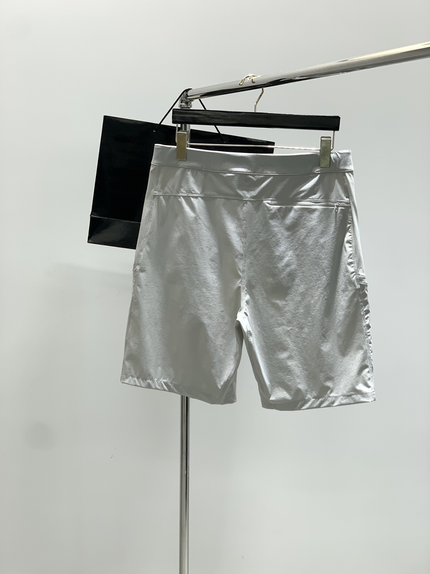，ARCTERYX 始祖鸟，2025夏季新品，时尚休闲短裤，专柜同步有售，原单狠货，采用进口原版面料，顶