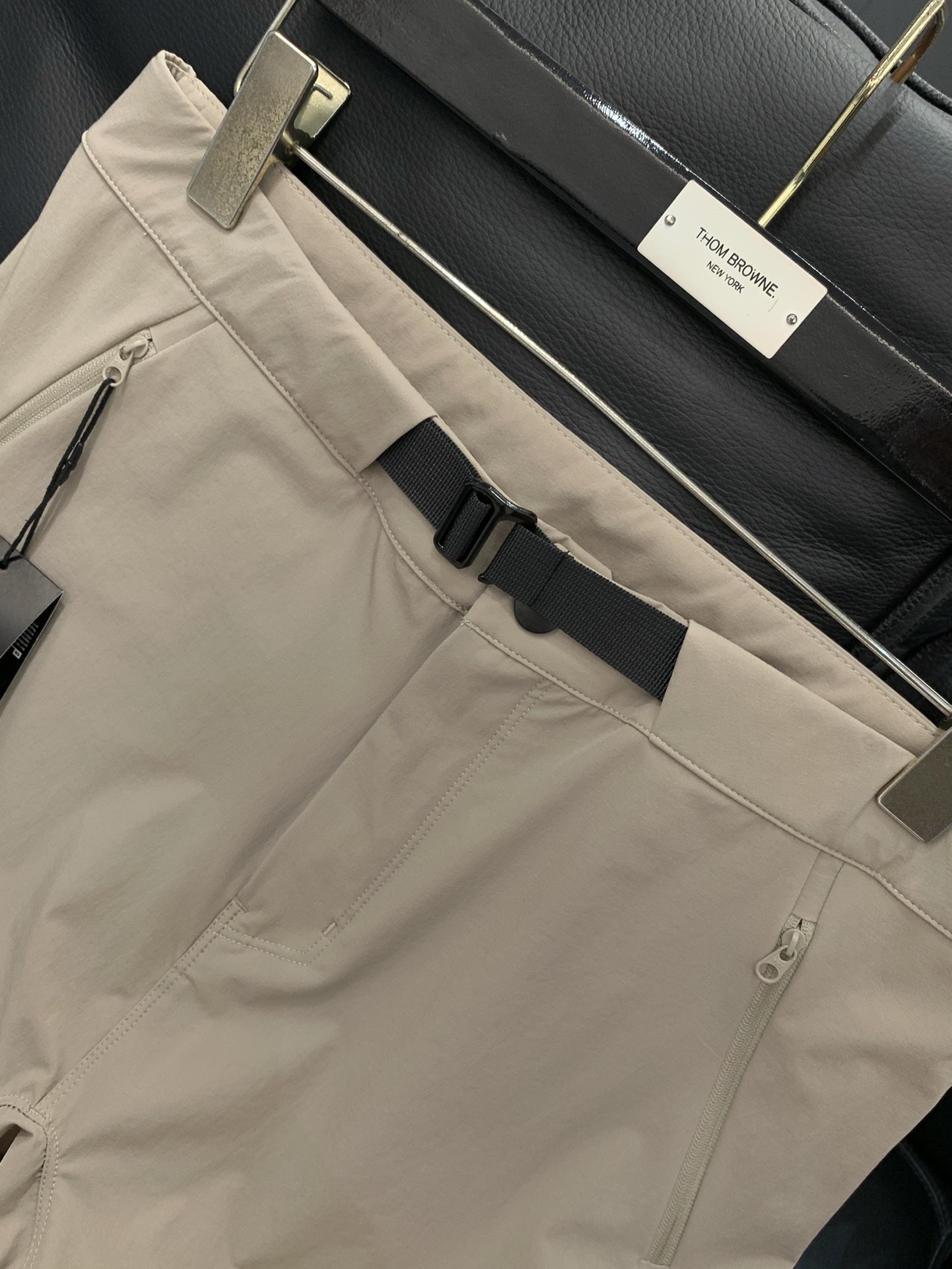 ，ARCTERYX 始祖鸟，2025夏季新品，时尚休闲短裤，专柜同步有售，原单狠货，采用进口原版面料，顶