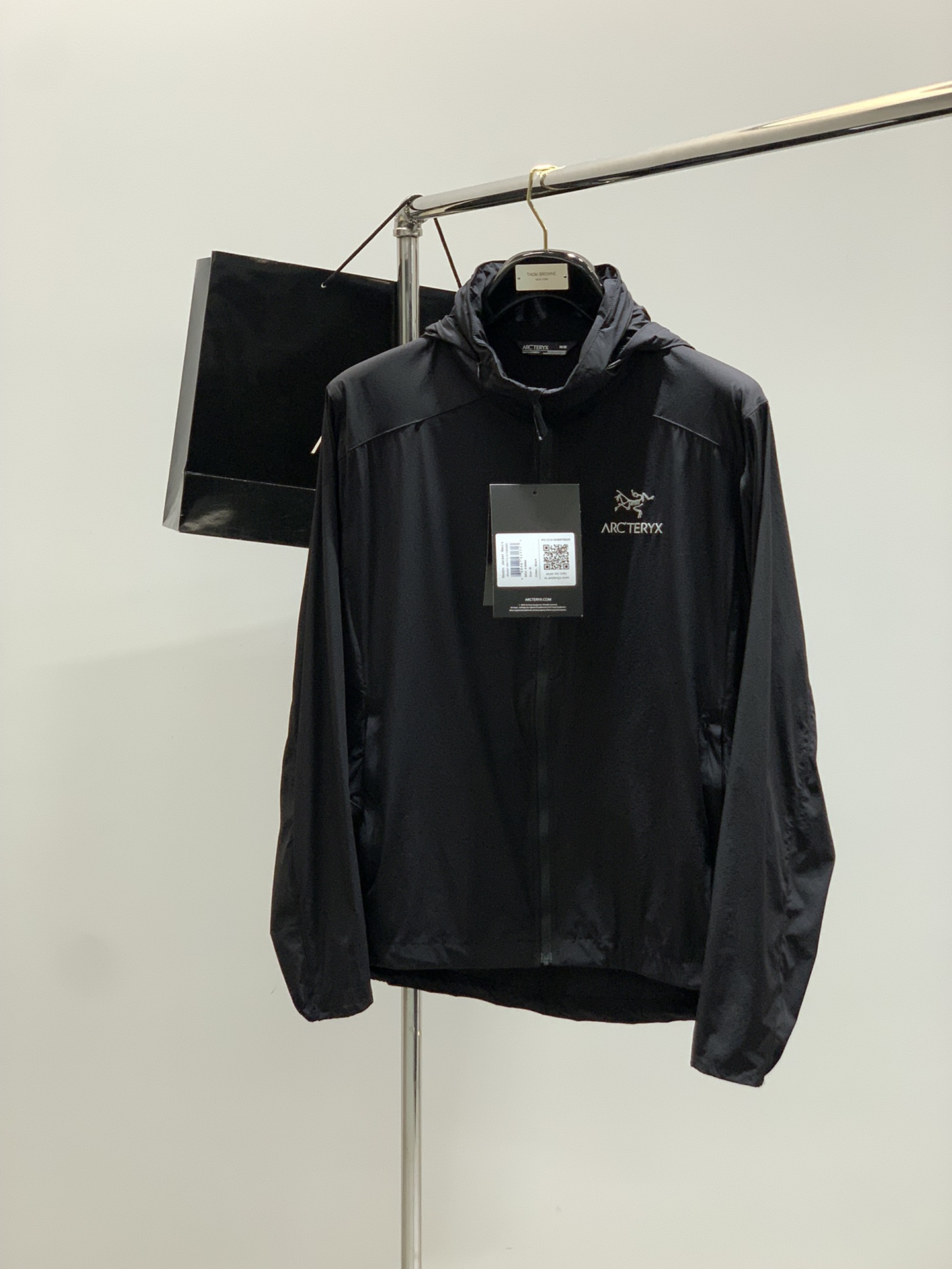 ，ARCTERYX 始祖鸟，2025夏季AW新品，时尚休闲连帽防晒外套，专柜同步有售，原单狠货，进口原版