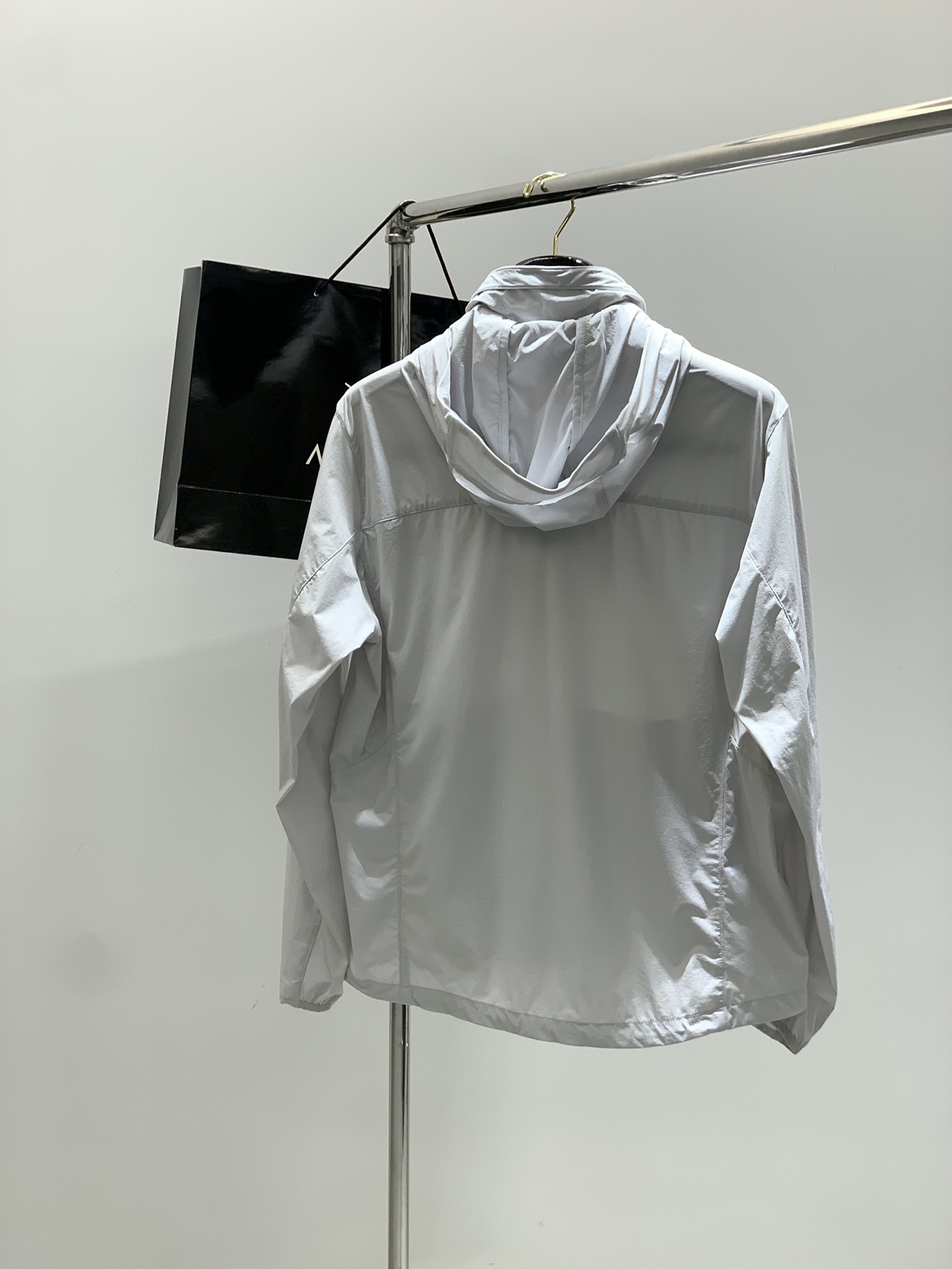 ，ARCTERYX 始祖鸟，2025夏季AW新品，时尚休闲连帽防晒外套，专柜同步有售，原单狠货，进口原版