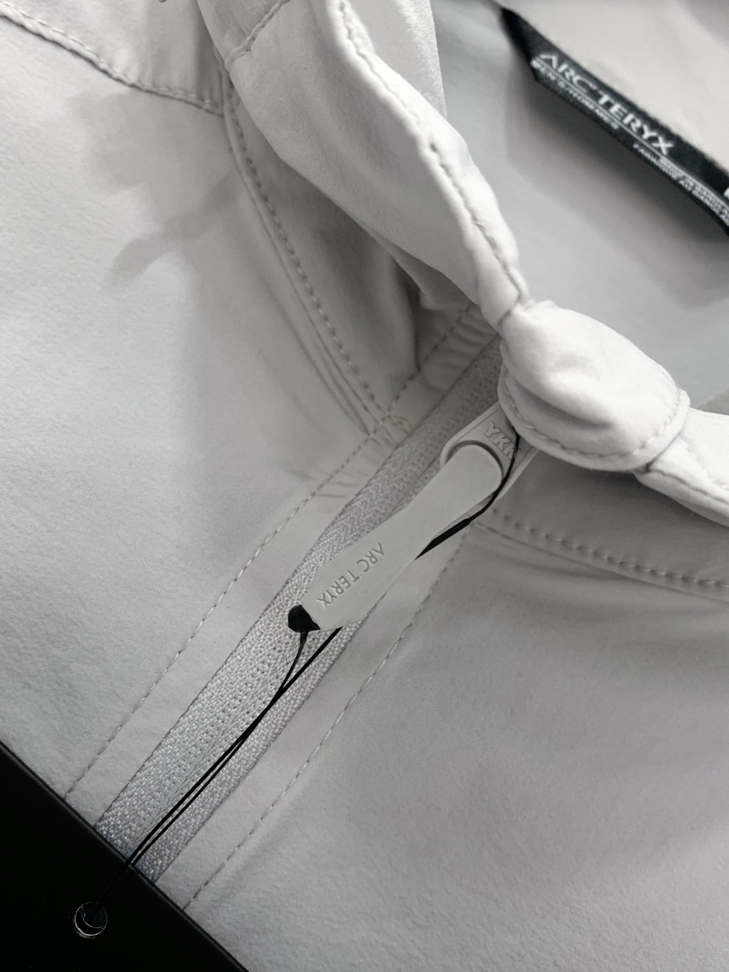 ，ARCTERYX 始祖鸟，2025夏季AW新品，时尚休闲连帽防晒外套，专柜同步有售，原单狠货，进口原版