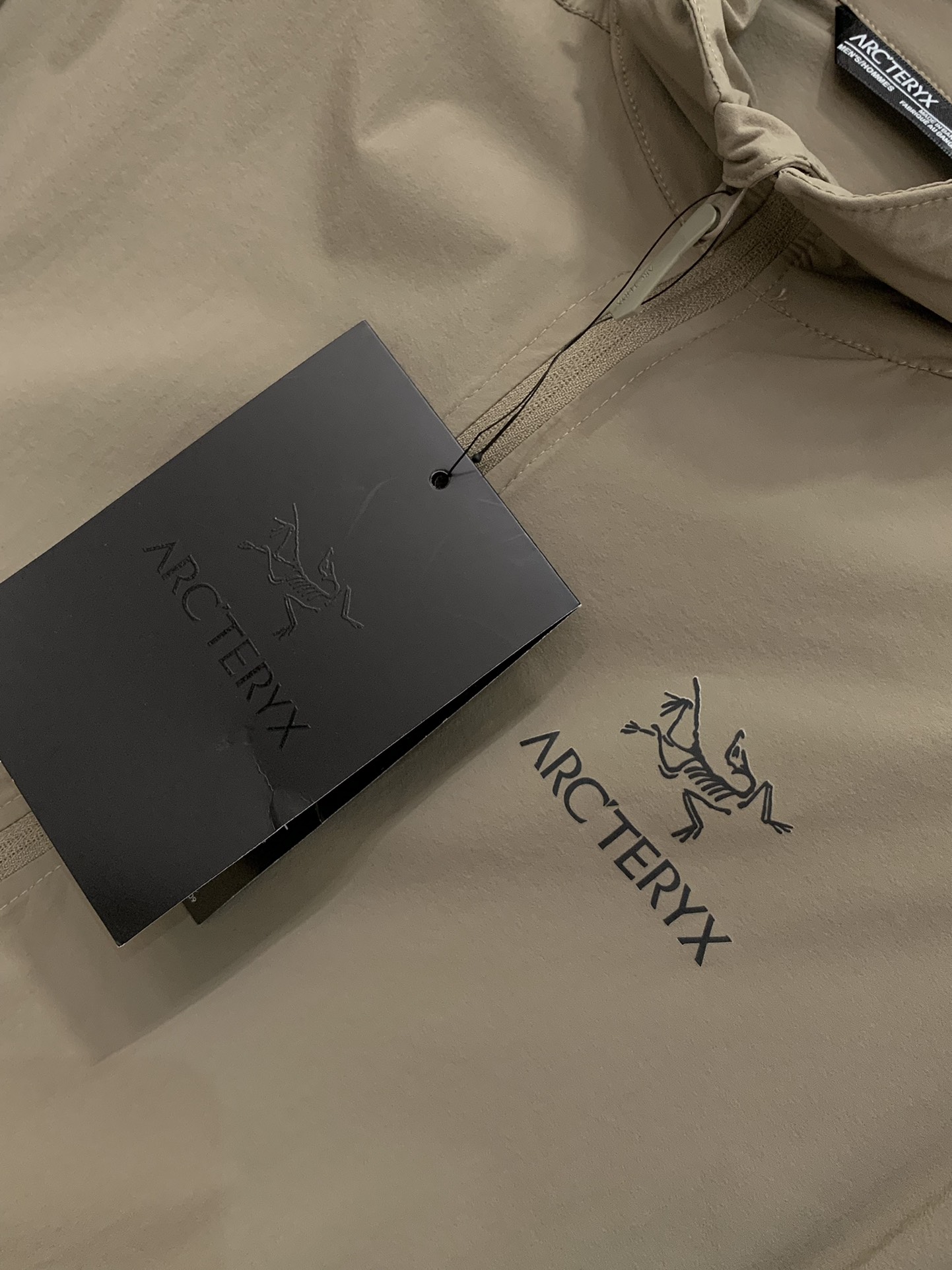 ，ARCTERYX 始祖鸟，2025夏季AW新品，时尚休闲连帽防晒外套，专柜同步有售，原单狠货，进口原版