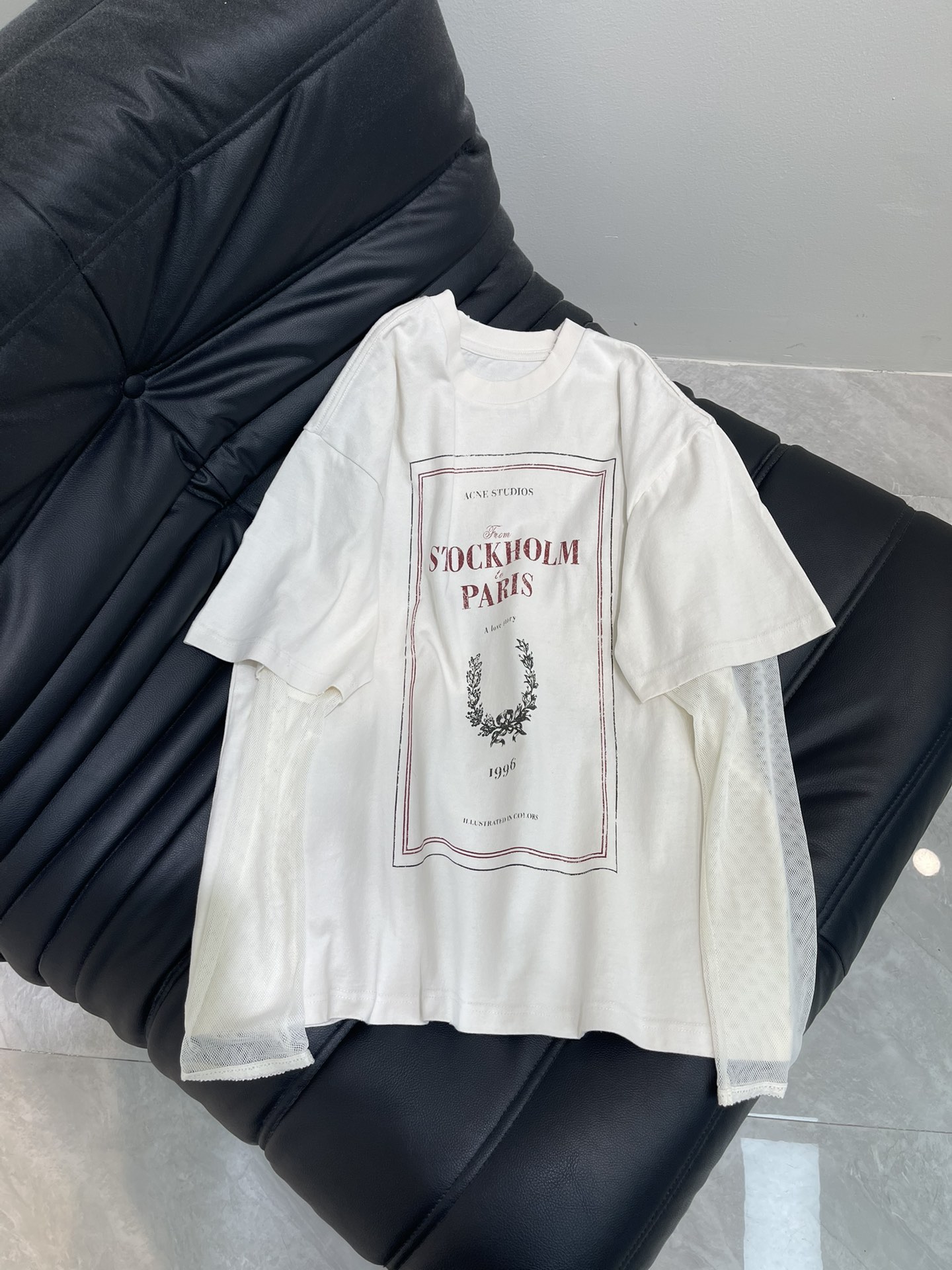 NO:434397,Acne Studio*s 25Fw early autumn new style retro logo printed loose fake two-piece long-sleeved mesh T-shirt | Exclusive high-end production!  This fake two pieces have been really popular in recent years. The clothes are the least picky to wear. You can wear them all the time as long as you like them. The upper body is clean and tidy and refreshing!  Perfect workmanship quality depends on the details. SML, acne studios, tees, t-shirt, alexander wang is available in stock19860909Acne Studi*s 25Fw早秋新款 复古徽标印花宽松假两件长袖网纱T恤丨独家高版出品！这种假两件近年来真的太火 衣服最不挑人穿,只要你喜欢可以一直穿,上身干净整洁有一种清爽！完美做工品质看细节.现货发售SML,,acne studios,tees，t-shirt,alexander wang,Women's clothing