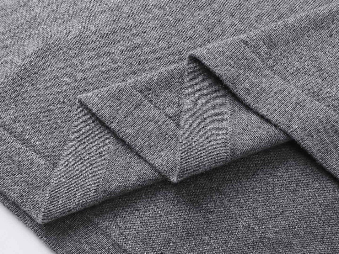 路易威登/Louis Vuitton 夏季新款 提花烫钻针织圆领短袖 灰色