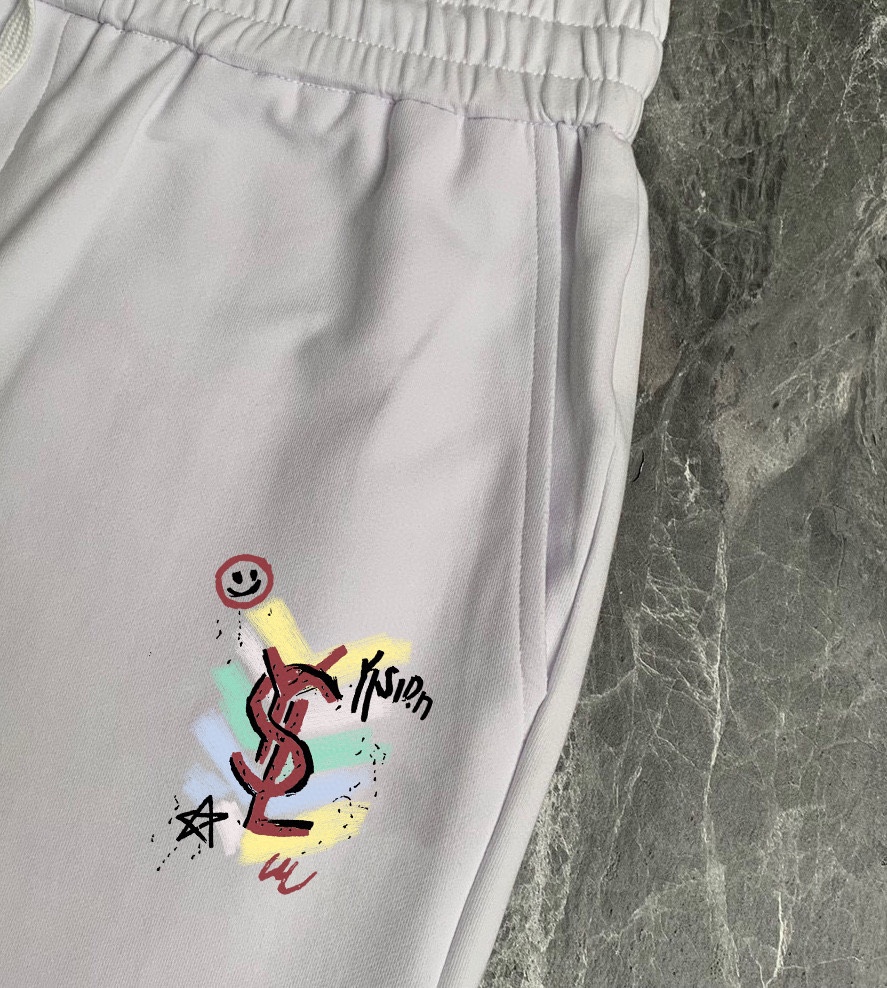 Saint Laurent 品牌【YSL圣罗兰】 2025新款男士短袖短裤套装 销售 市面高端版本 手感细腻柔软 让你穿着更加舒适 立体裁剪版型超赞 尺码:M-5XL下单请报身高体重