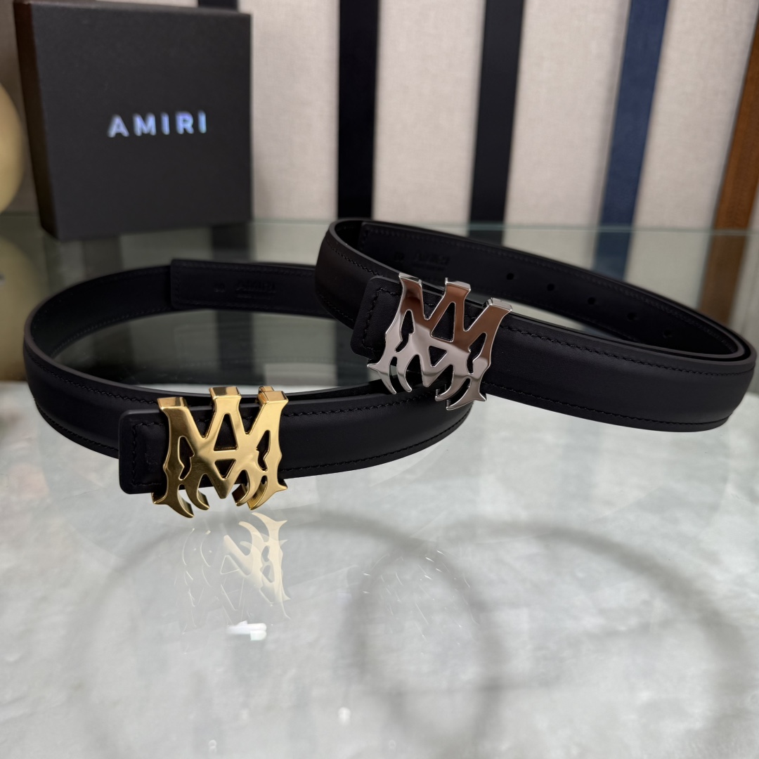  爱美丽AMIRI最新网红爆款双面牛皮皮带配原装盒专柜同步3.0宽新款上市了，原版牛皮，搭配钢扣，优雅，
