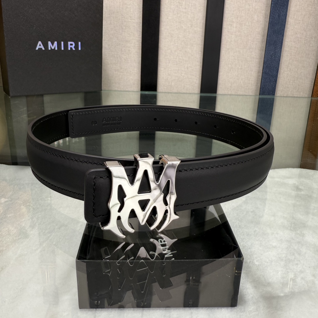  爱美丽AMIRI最新网红爆款双面牛皮皮带配原装盒专柜同步3.0宽新款上市了，原版牛皮，搭配钢扣，优雅，