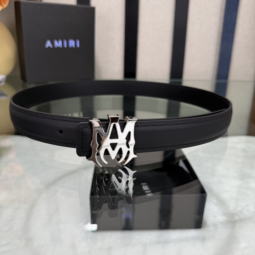  爱美丽AMIRI最新网红爆款双面牛皮皮带配原装盒专柜同步3.0宽新款上市了，原版牛皮，搭配钢扣，优雅，