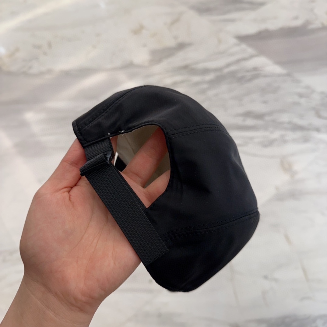 

始祖鸟 新款高版本棒球帽，大牌同步，超好搭配，出货！