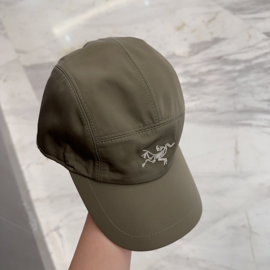 

始祖鸟 新款高版本棒球帽，大牌同步，超好搭配，出货！