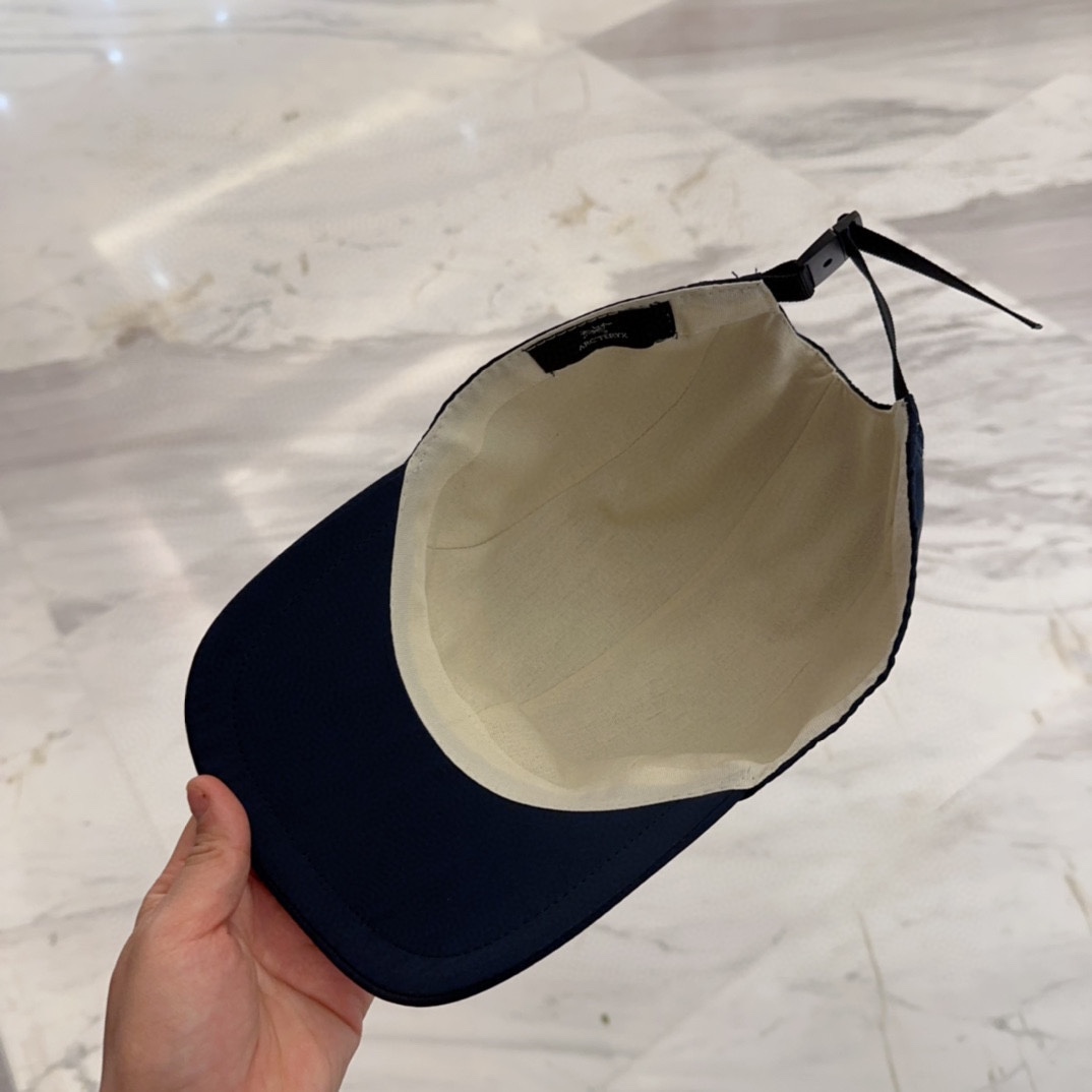 

始祖鸟 新款高版本棒球帽，大牌同步，超好搭配，出货！